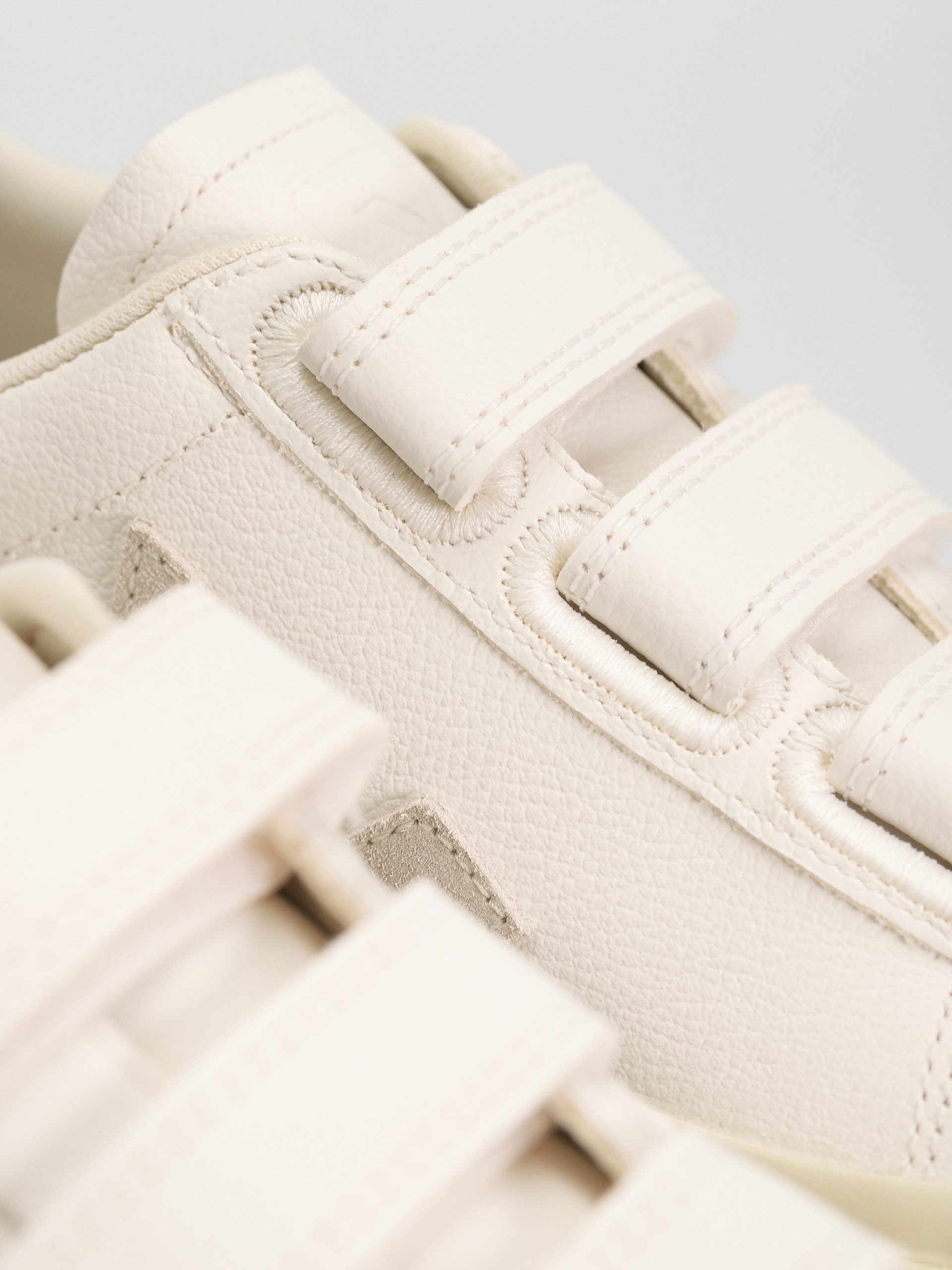 Buty Veja Recife Logo Wmn (extra white natural)