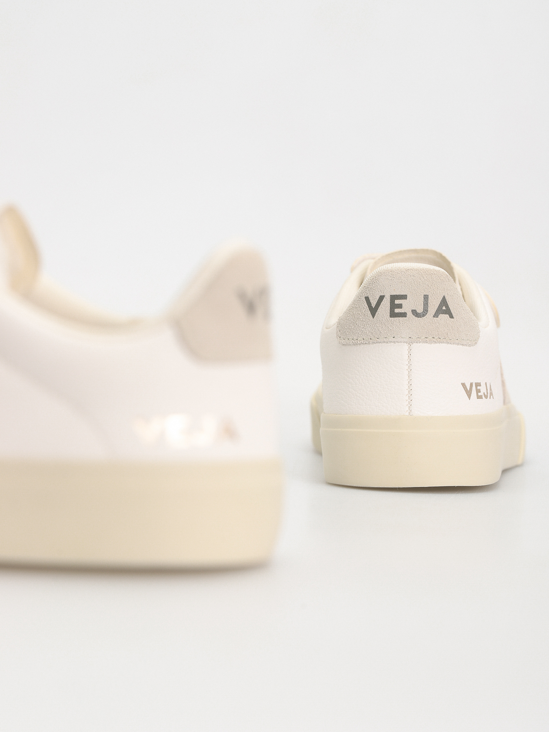 Buty Veja Recife Logo Wmn (extra white natural)