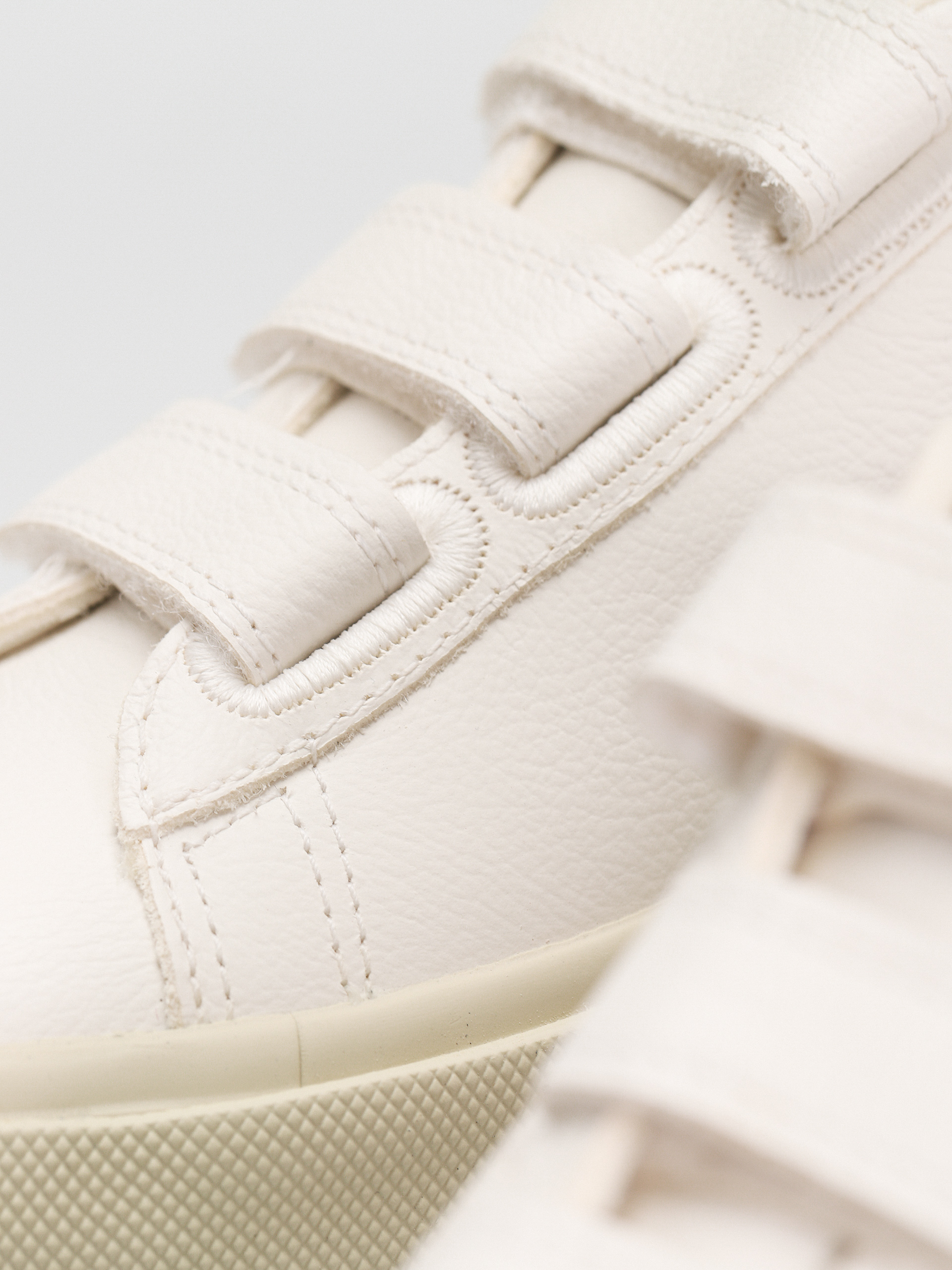 Buty Veja Recife Logo Wmn (extra white babe)