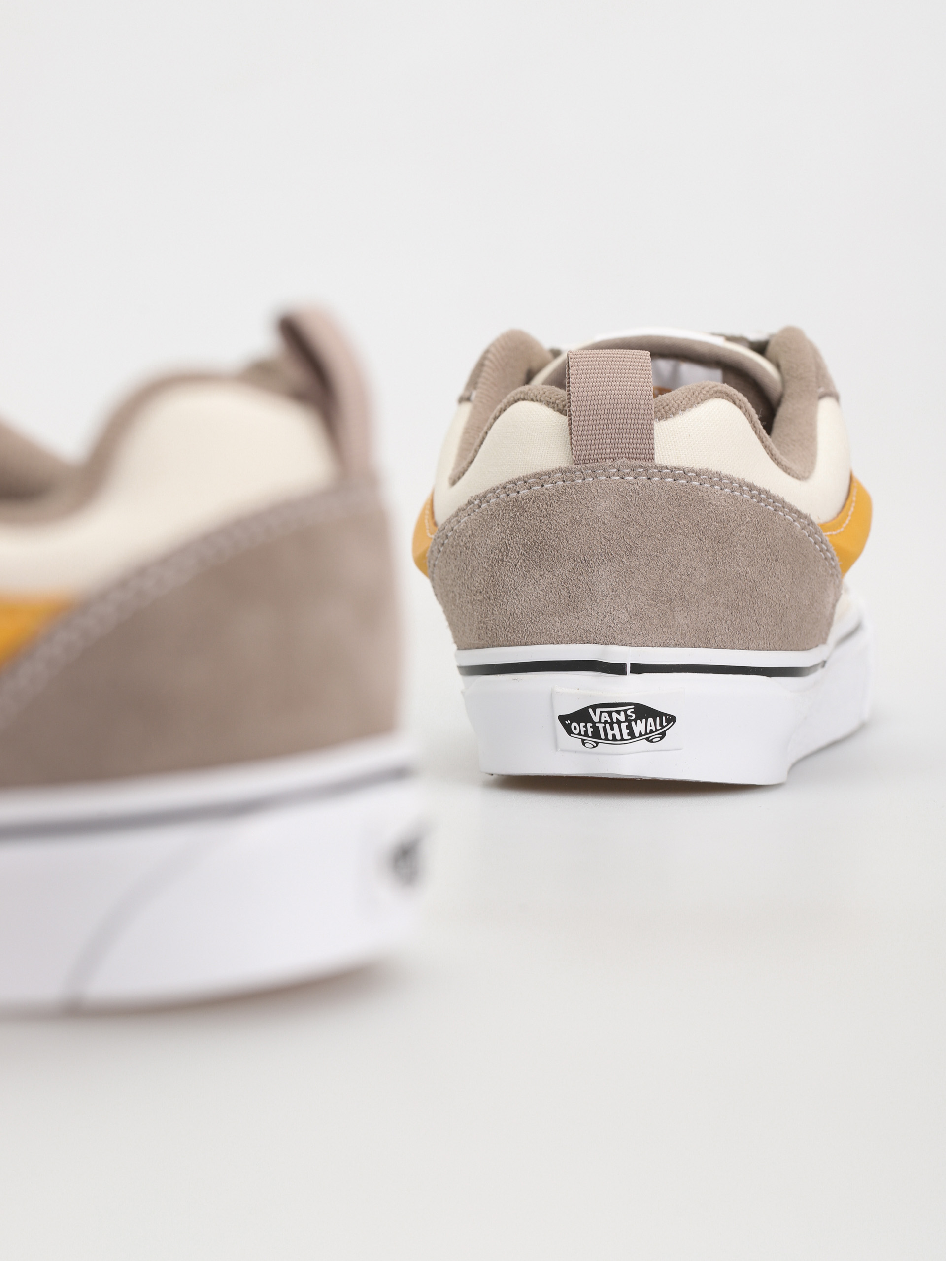 Buty Vans Knu Skool (mega check gray/marshmallow)