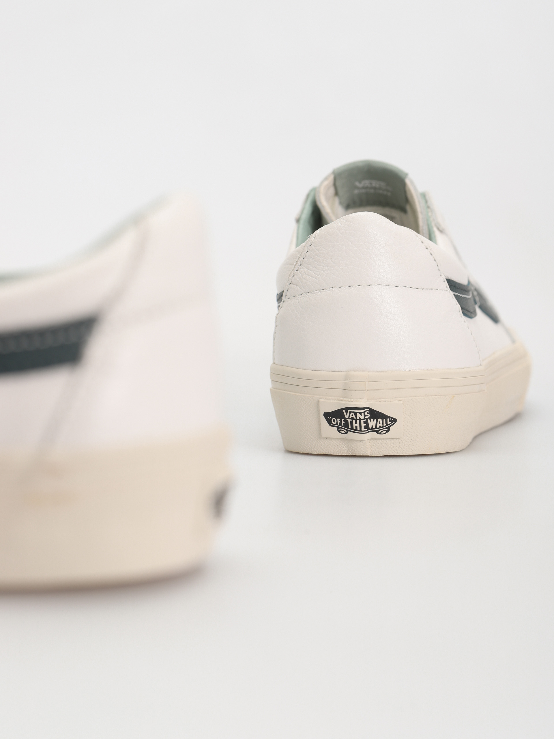 Buty Vans Sk8 Low (premium leather green gables)