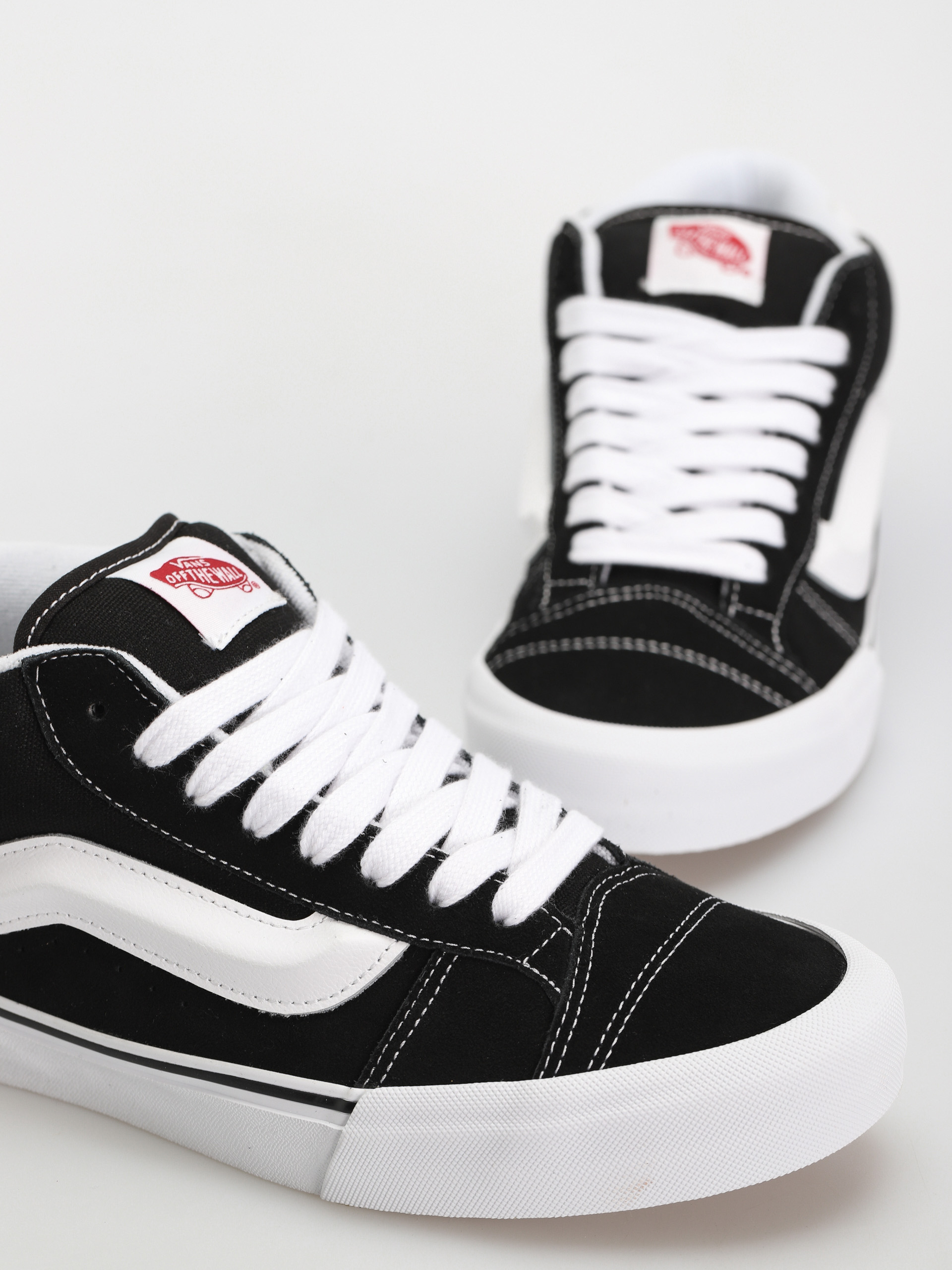 Buty Vans Knu Mid (black/true white)