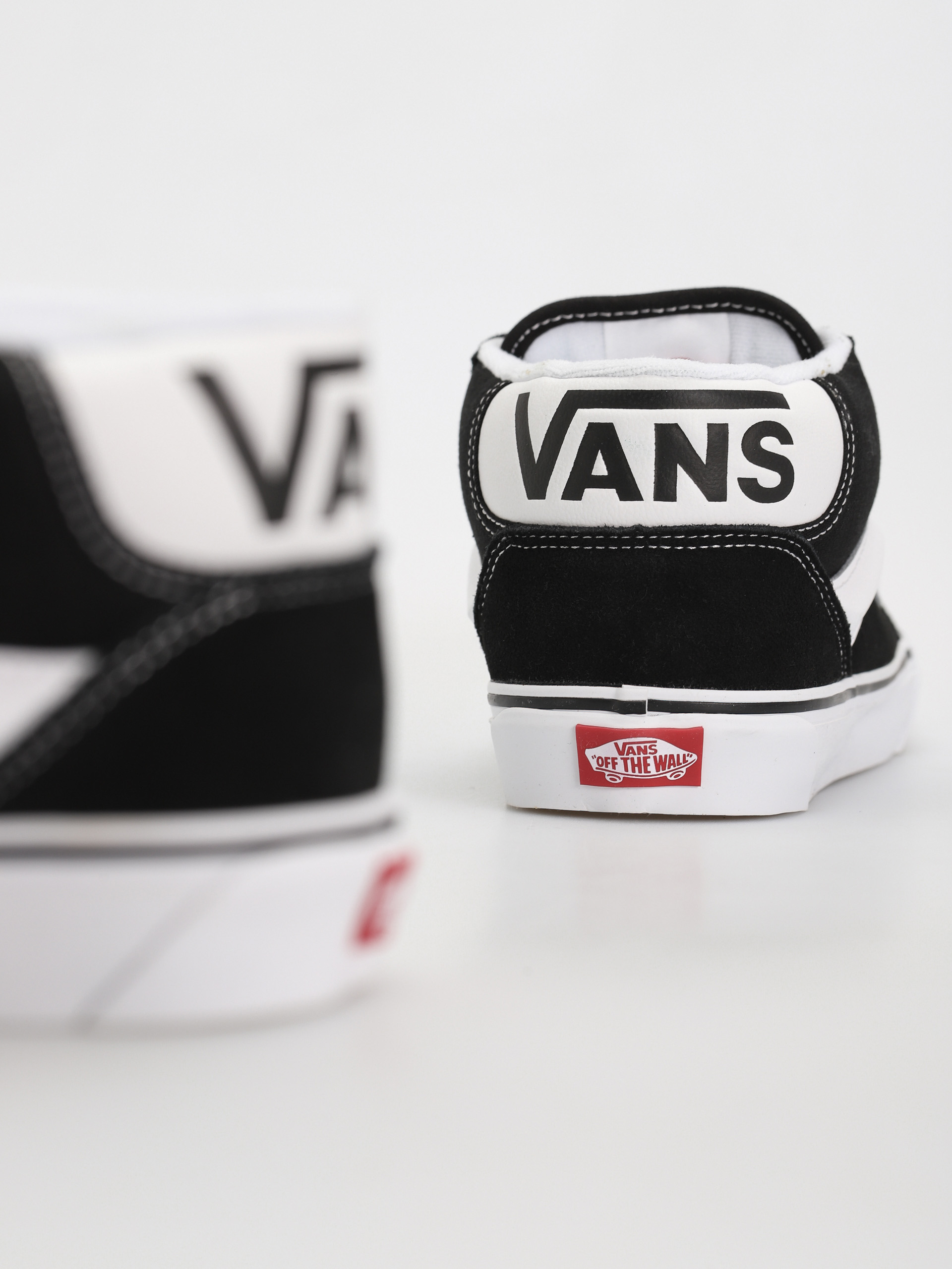 Buty Vans Knu Mid (black/true white)