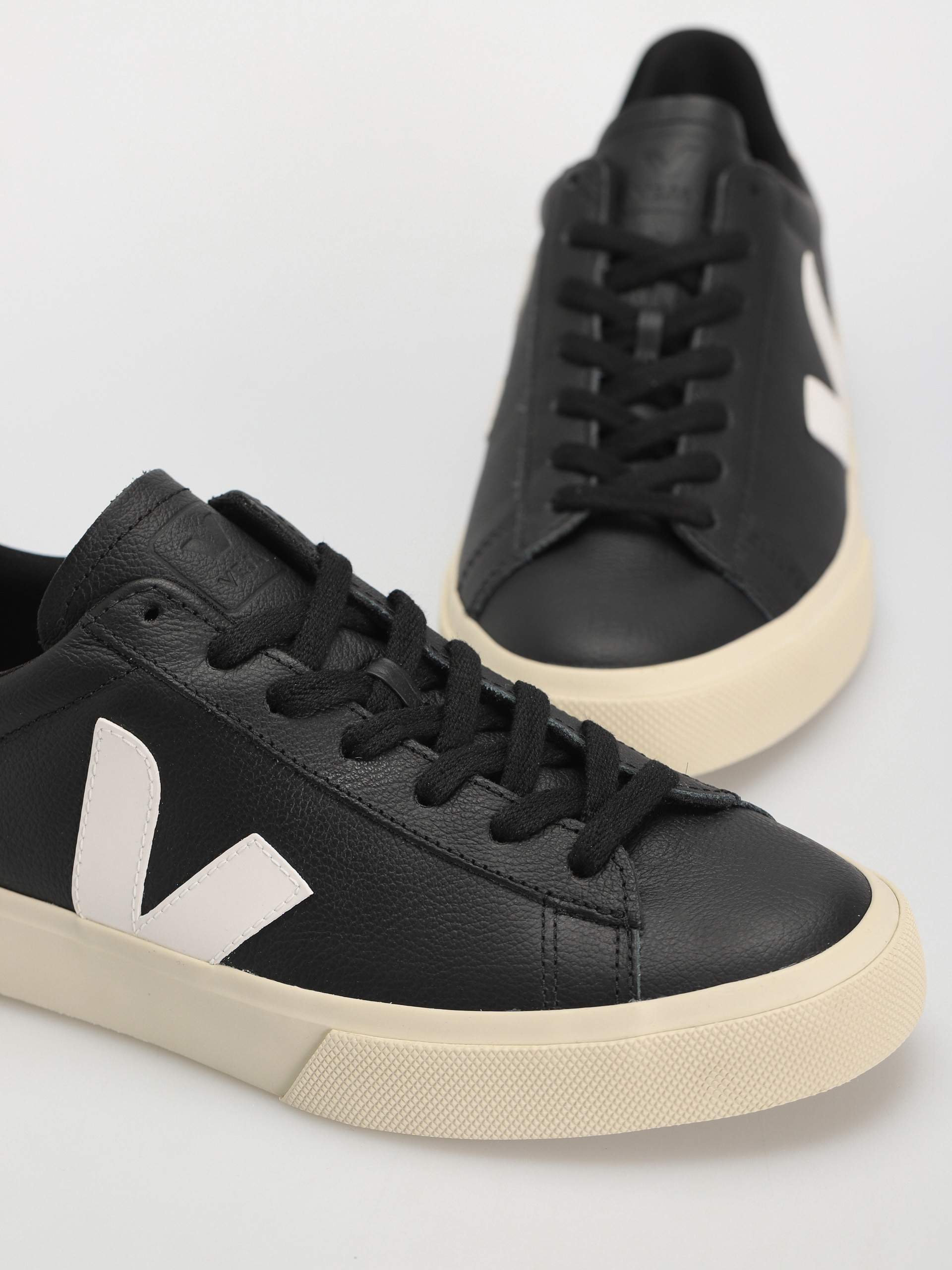 Buty Veja Campo (black white)