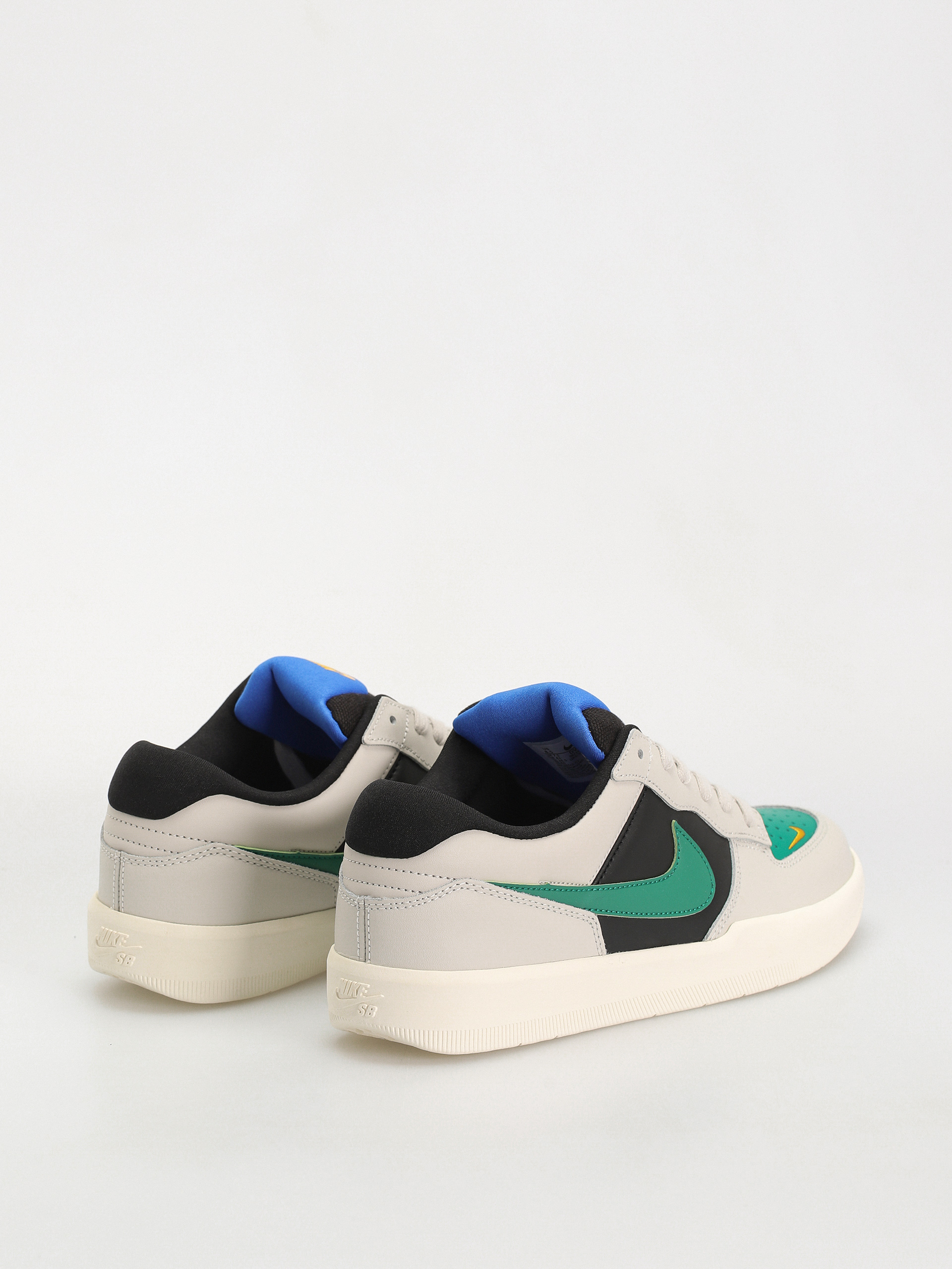 Buty Nike SB Force 58 Premium (light bone/malachite black sail)