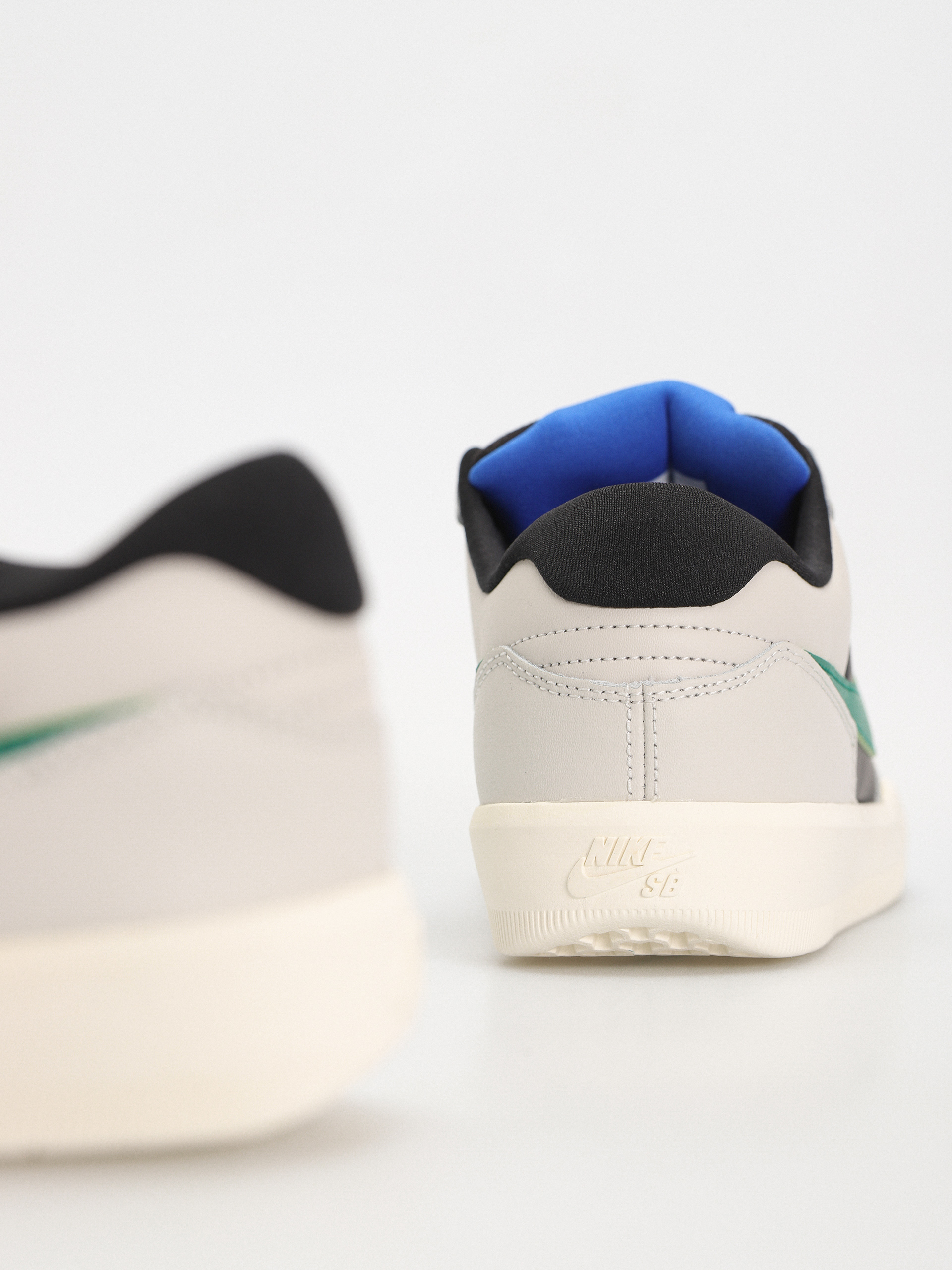 Buty Nike SB Force 58 Premium (light bone/malachite black sail)