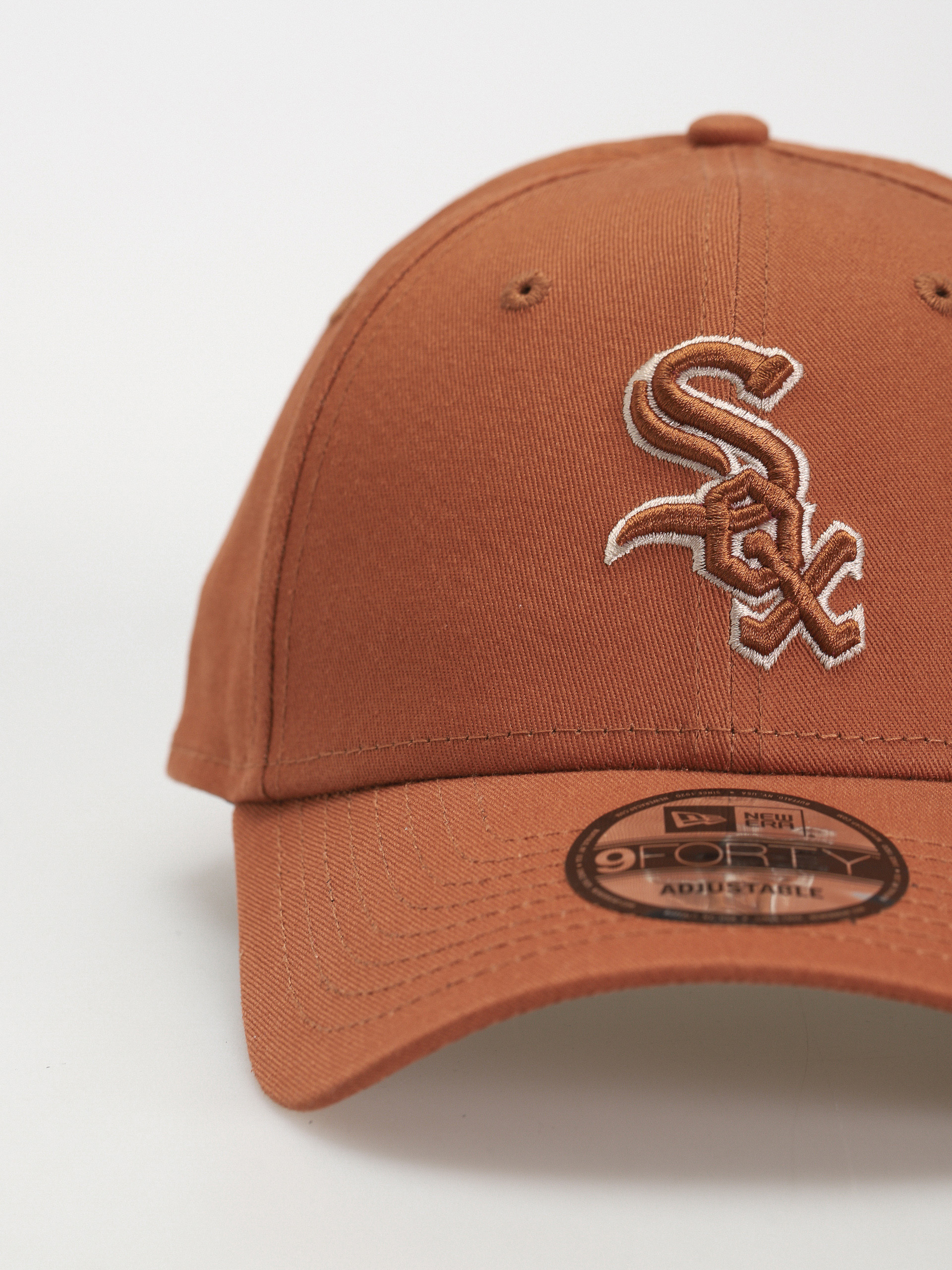 Czapka z daszkiem New Era Team Outline 9Forty Chicago White Sox (brown)