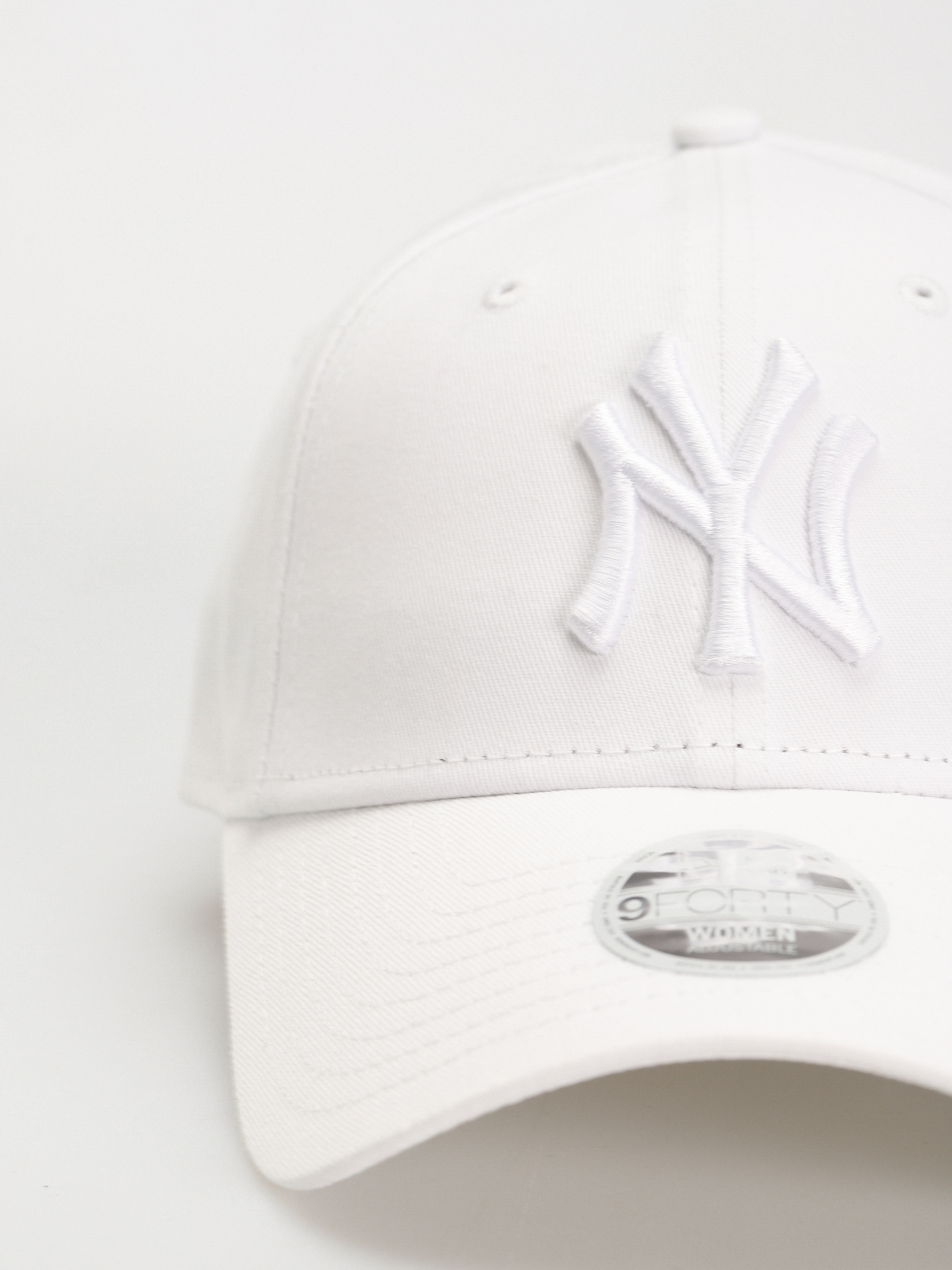 Czapka z daszkiem New Era League Essential 9Forty New York Yankees Wmn (white/white)