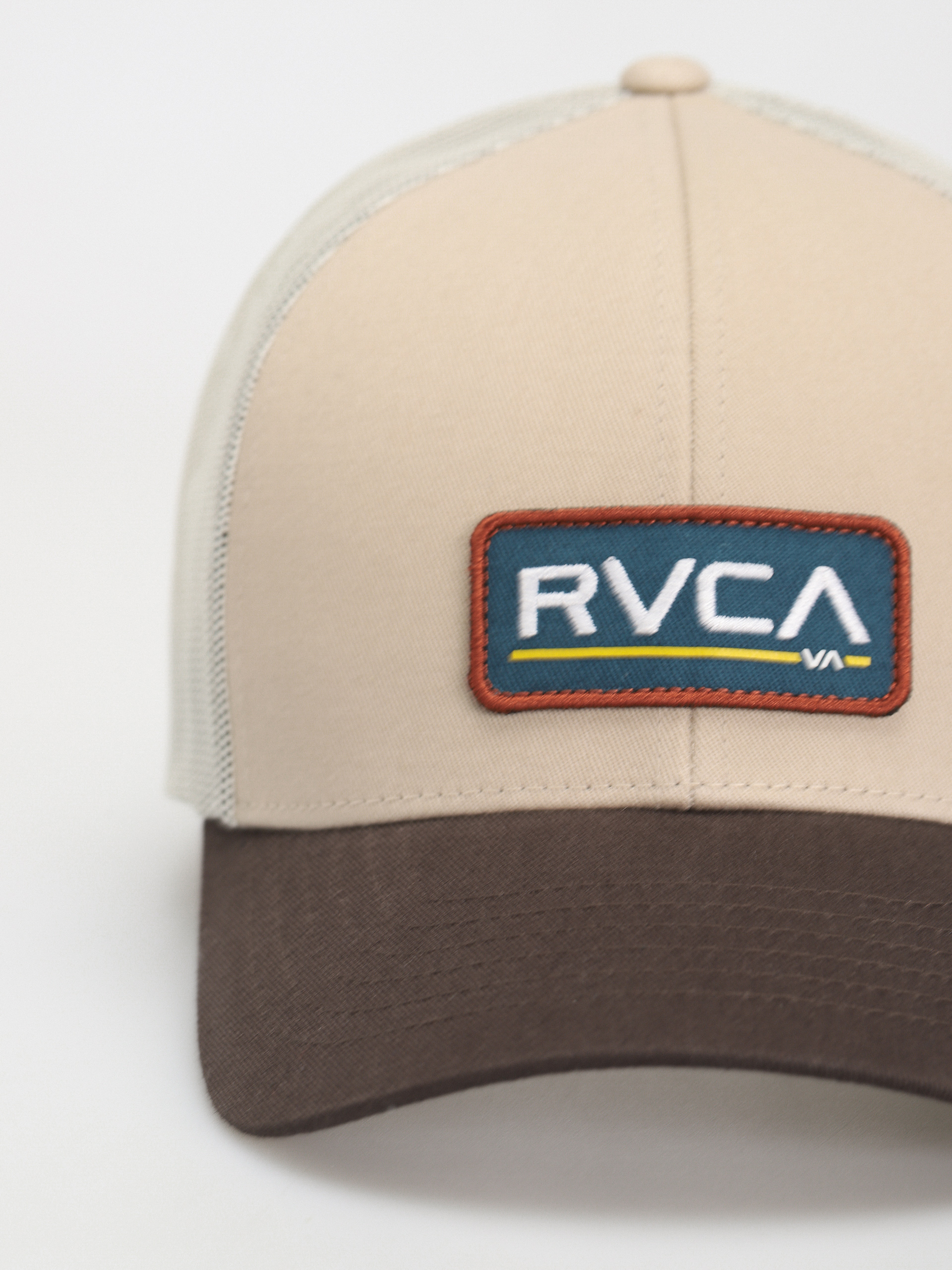 Czapka z daszkiem RVCA Ticket Trucker III (dark khaki)