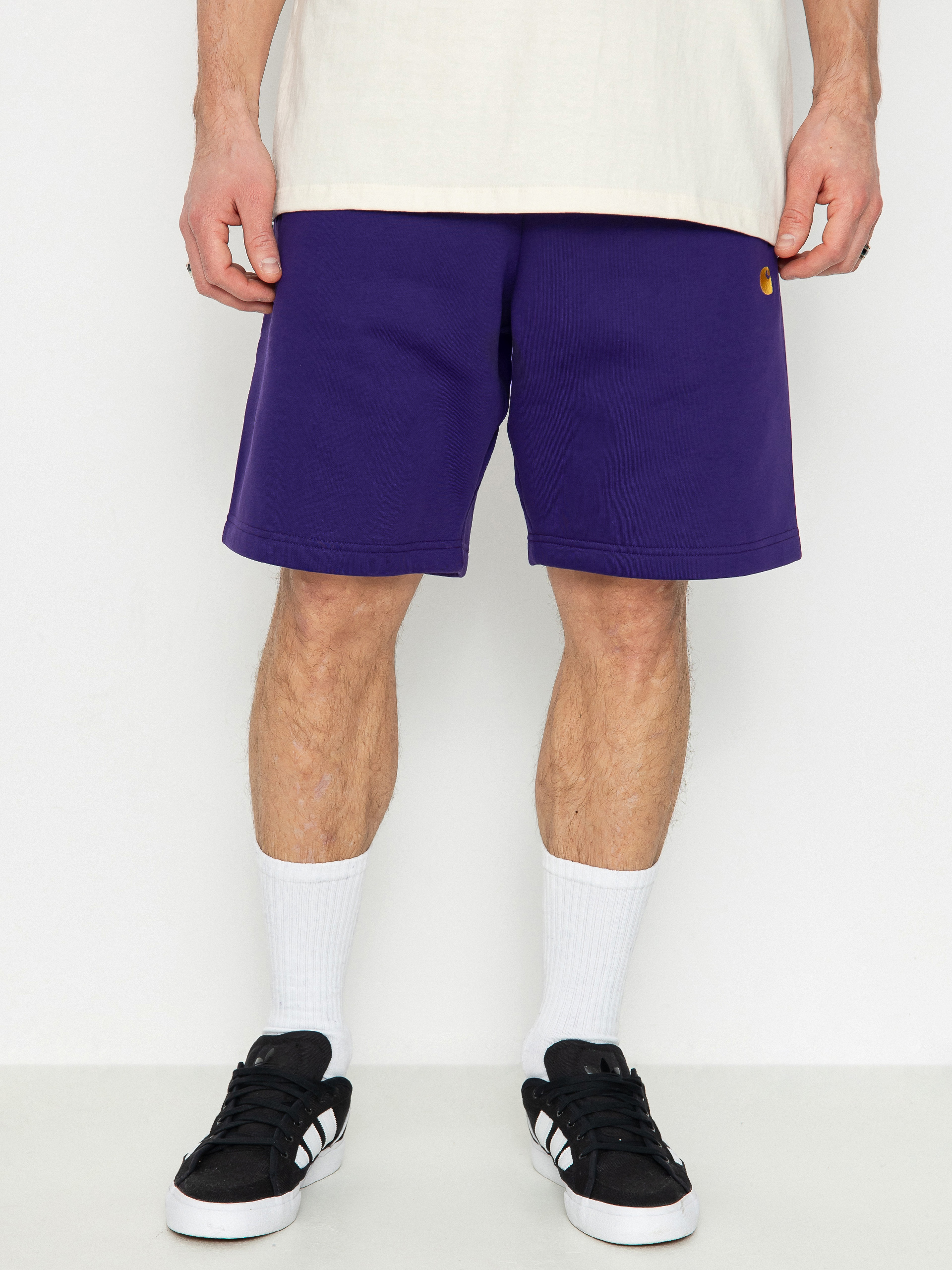 Szorty Carhartt WIP Chase (tyrian/gold)