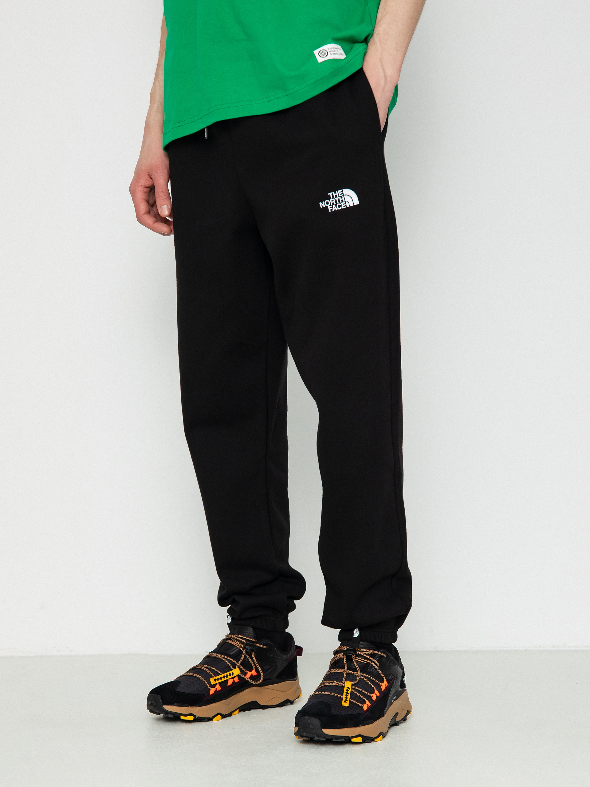 Spodnie The North Face Essential Jogger (tnf black)