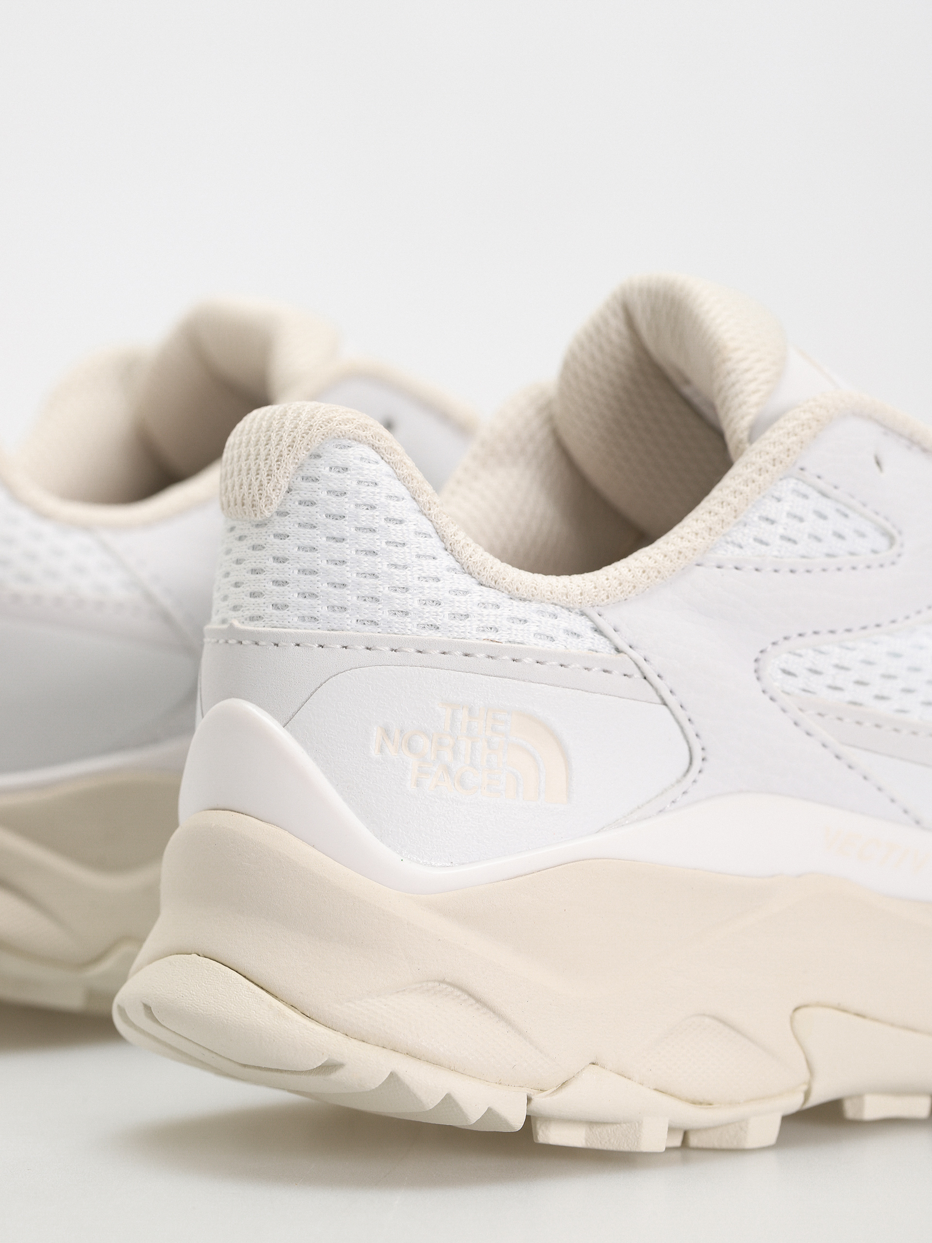 Buty The North Face Vectiv Taraval Wmn (tnf white/white dune)