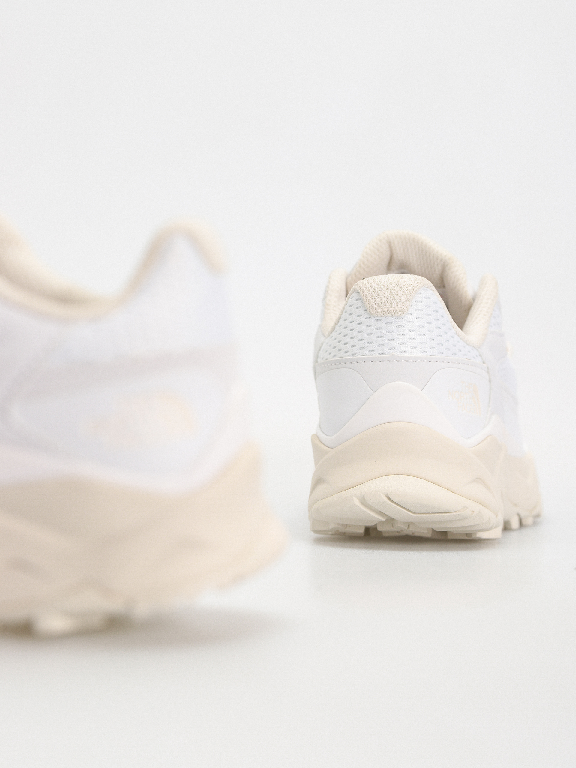 Buty The North Face Vectiv Taraval Wmn (tnf white/white dune)