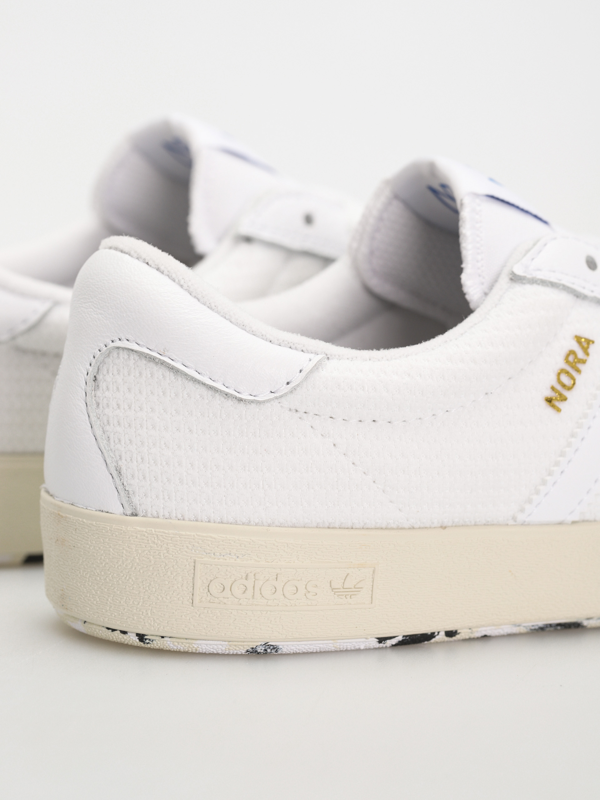 Buty adidas Nora (ftwwht/ftwwht/ivory)
