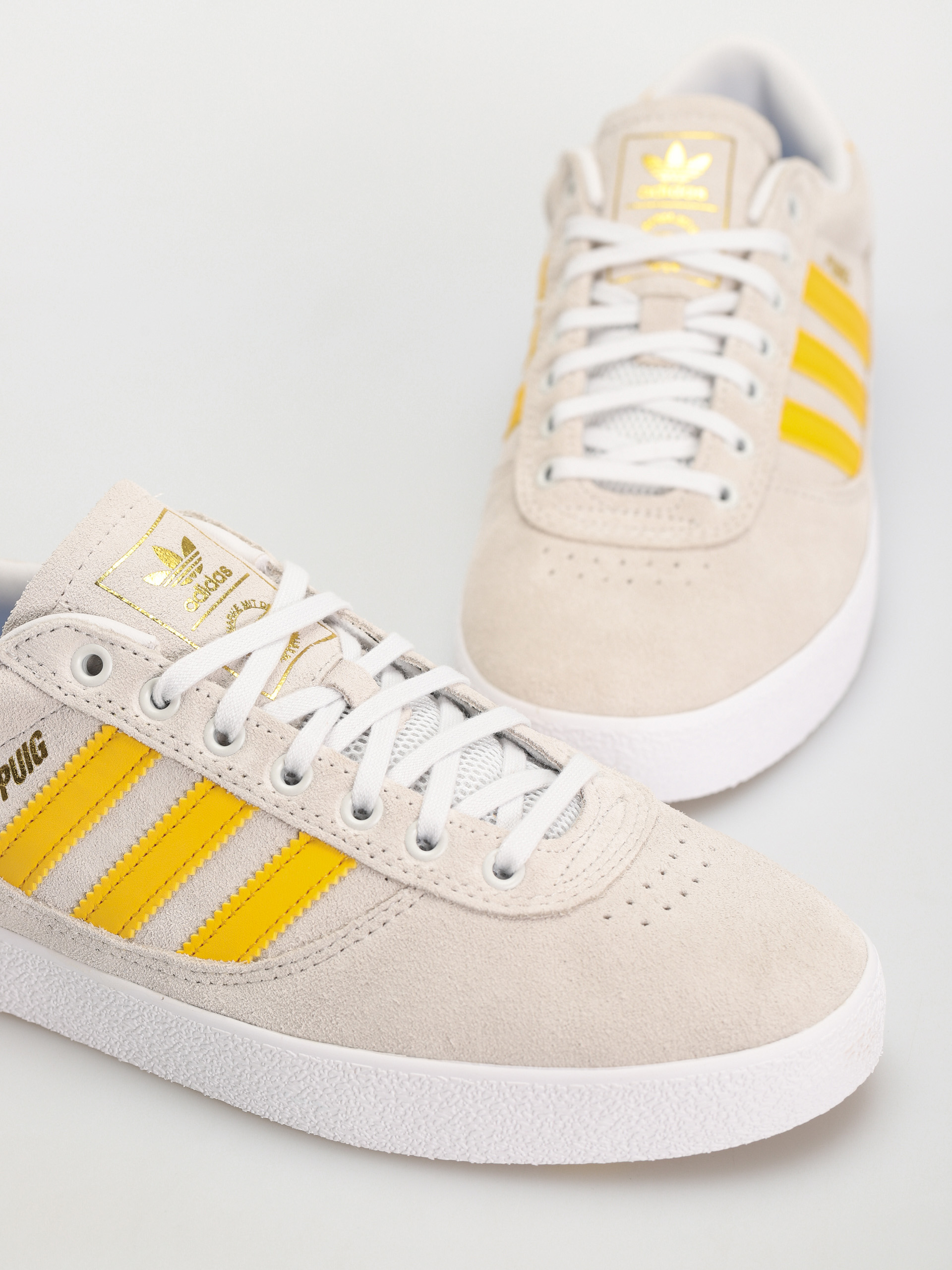 Buty adidas Puig Indoor (crywht/bogold/ftwwht)