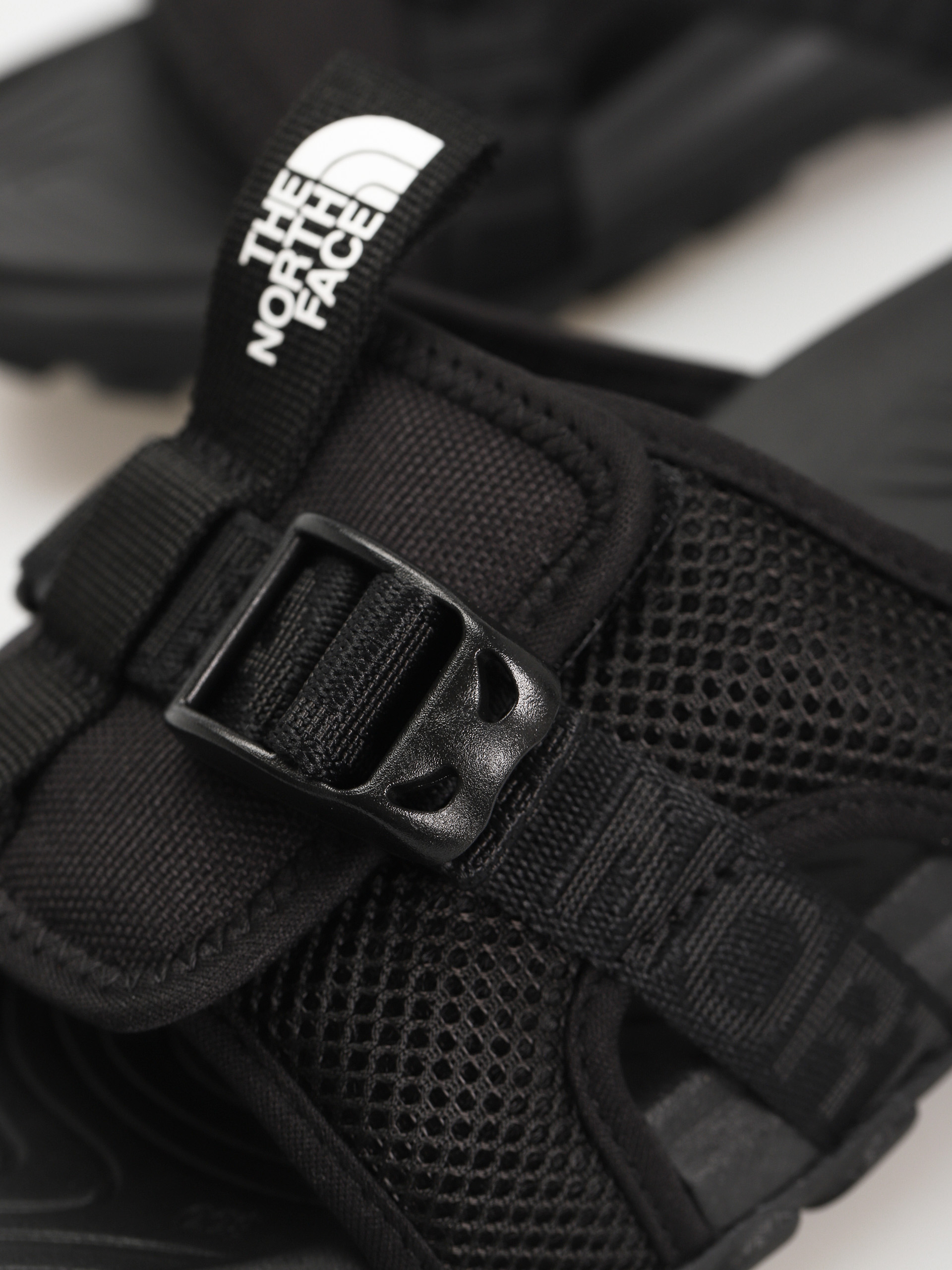 Klapki The North Face Explore Camp Wmn (tnf black/tnf black)