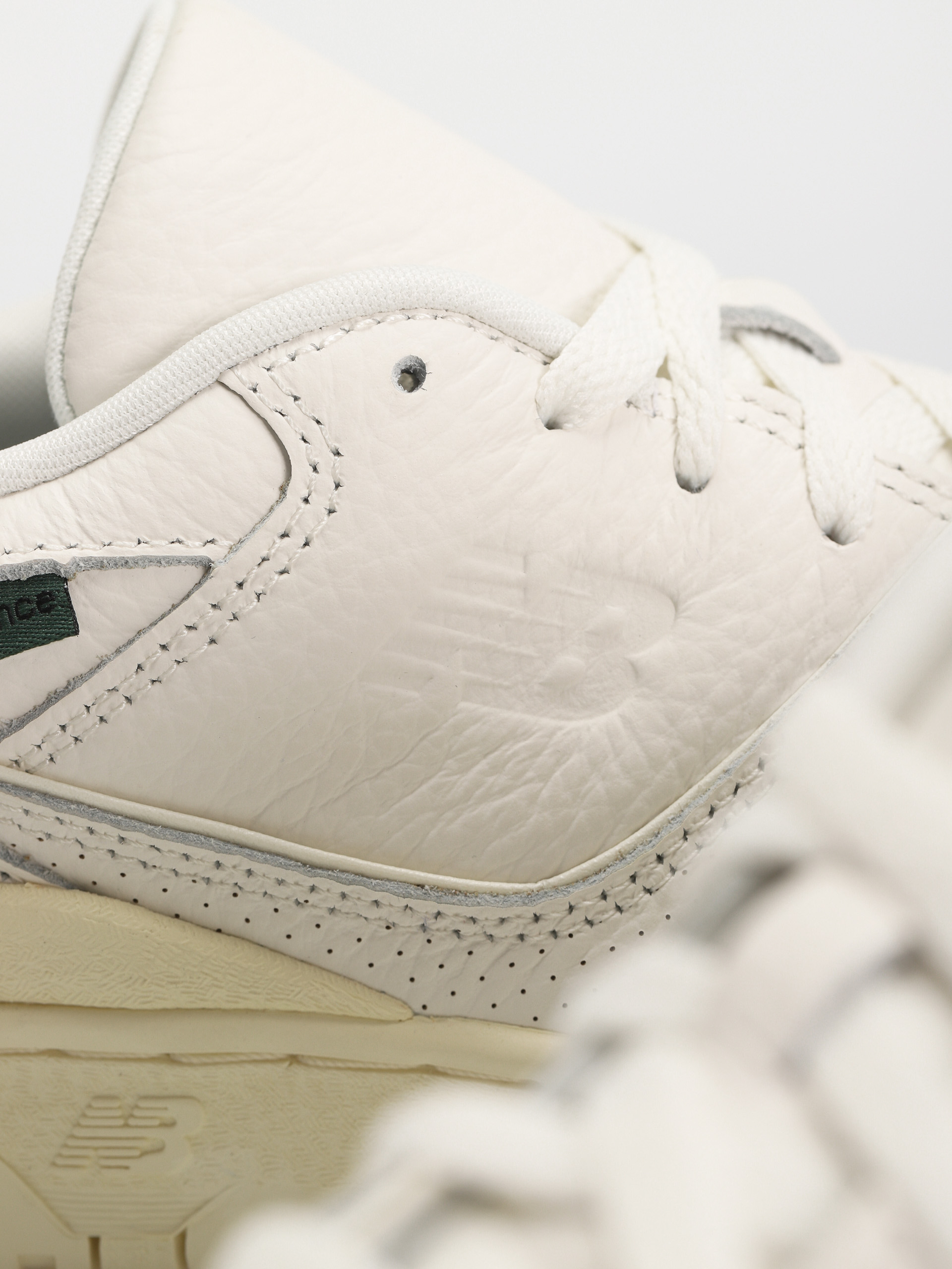 Buty New Balance 550 (sea salt)