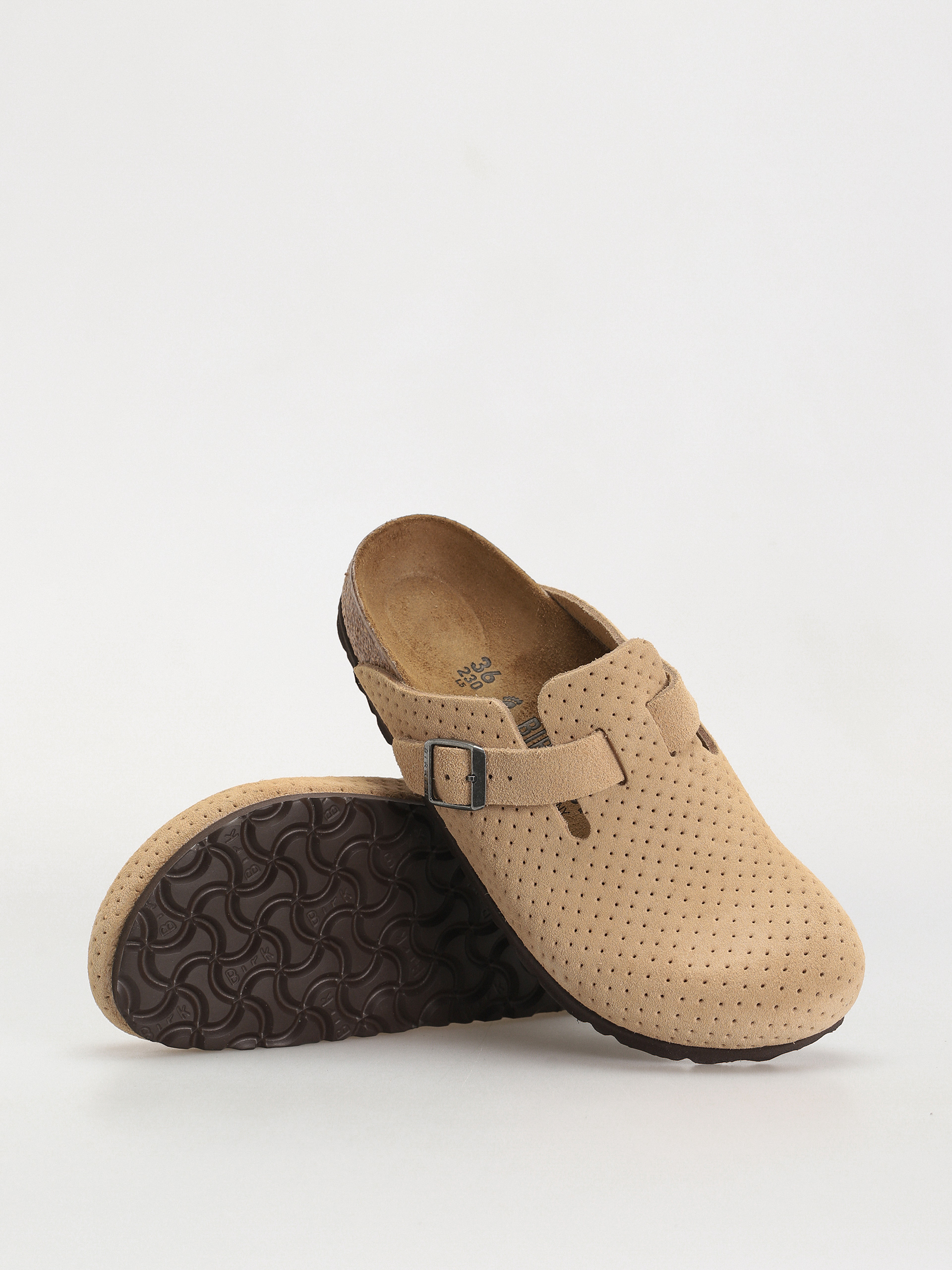 Klapki Birkenstock Boston Suede Embossed Narrow Wmn (emboss dots new beige)