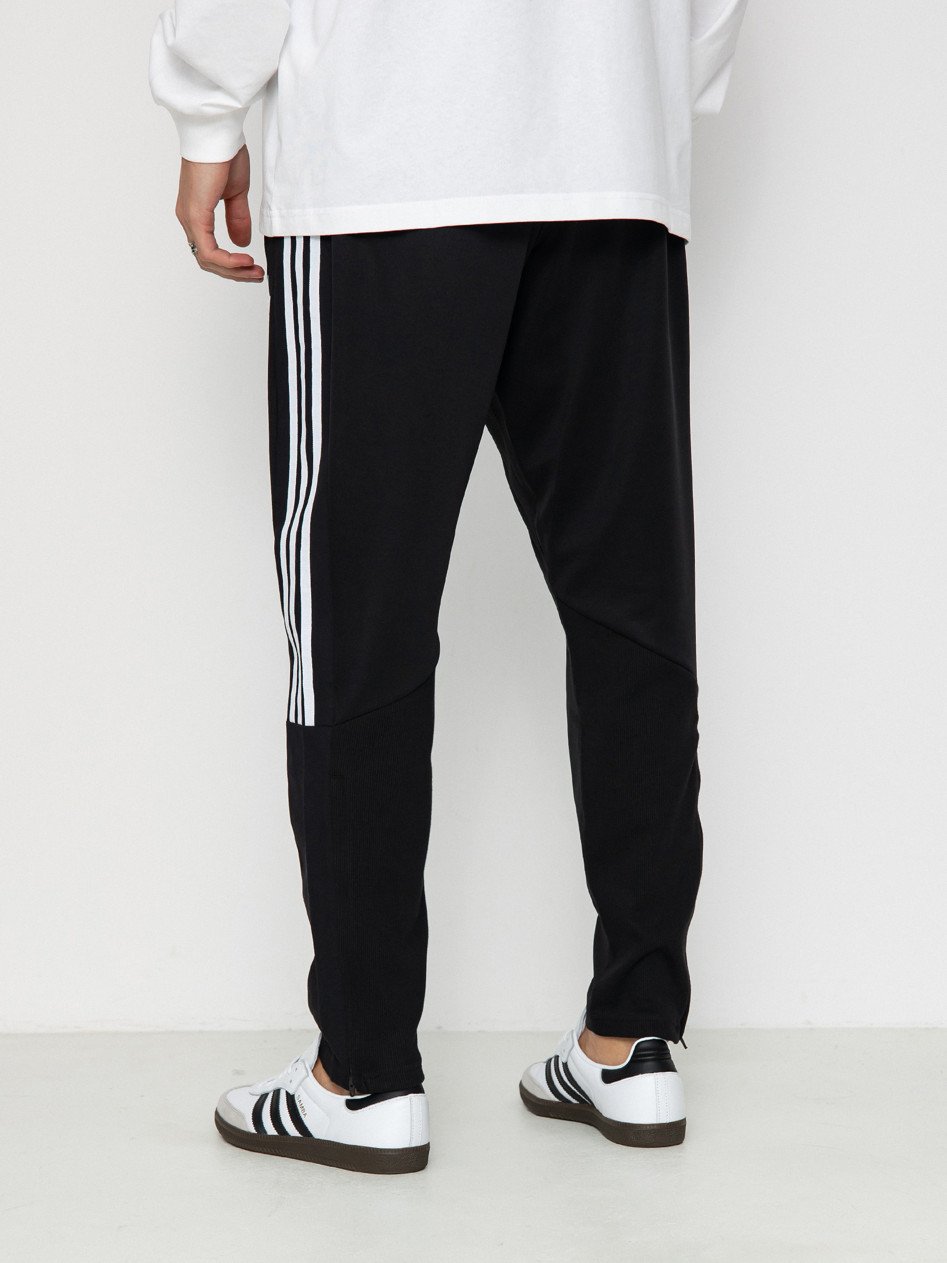 Spodnie adidas Originals Tiro (black)