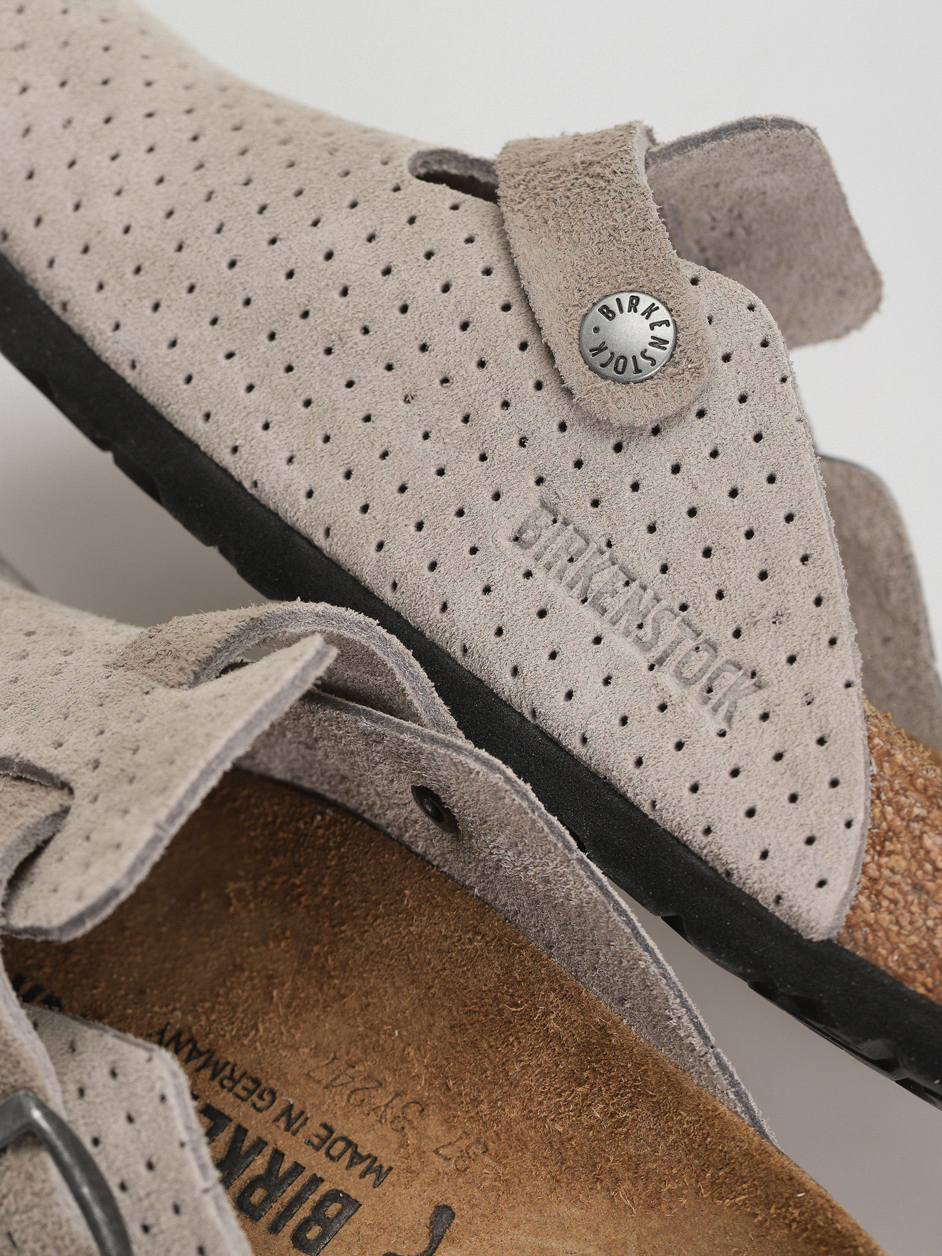 Klapki Birkenstock Boston Suede Embossed Narrow Wmn (emboss dots stone coin)