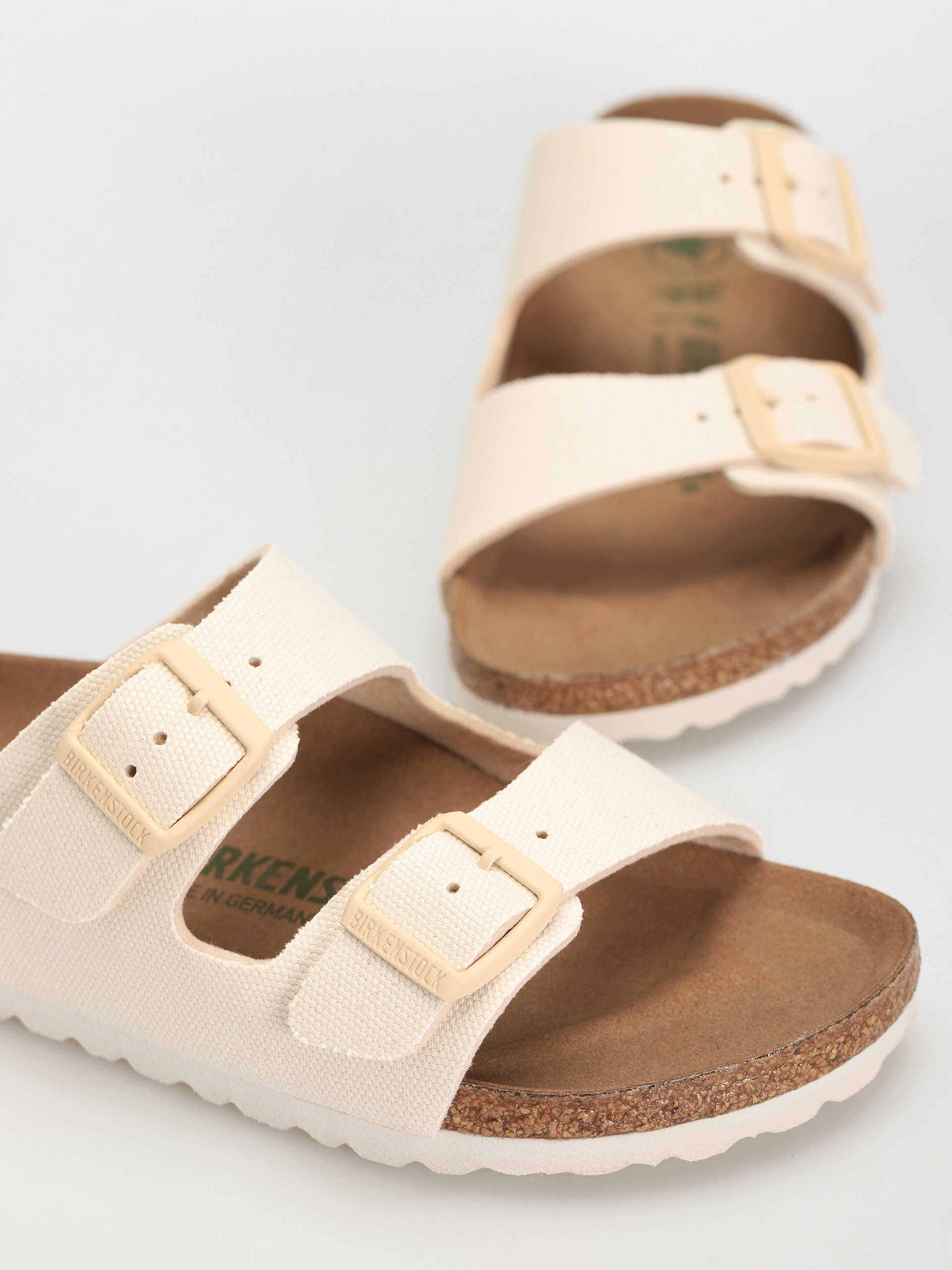 Klapki Birkenstock Arizona Vegan Narrow Wmn (eggshell)