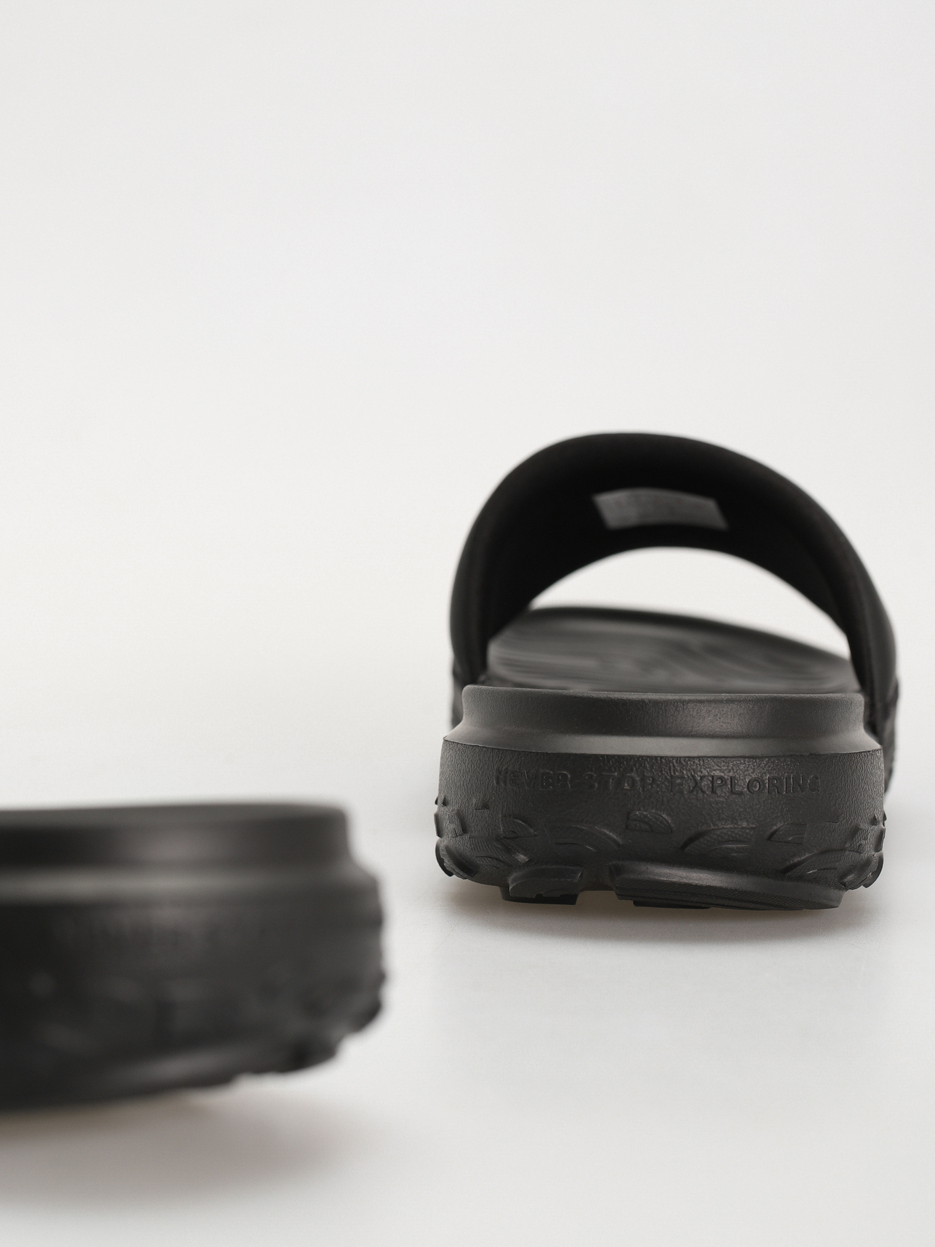 Klapki The North Face Never Stop Cush (tnf black/tnf black)