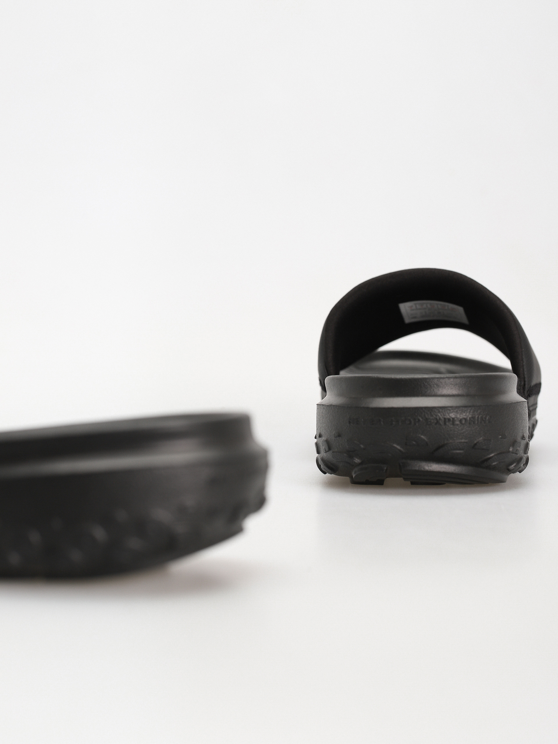 Klapki The North Face Never Stop Cush Wmn (tnf black/tnf black)