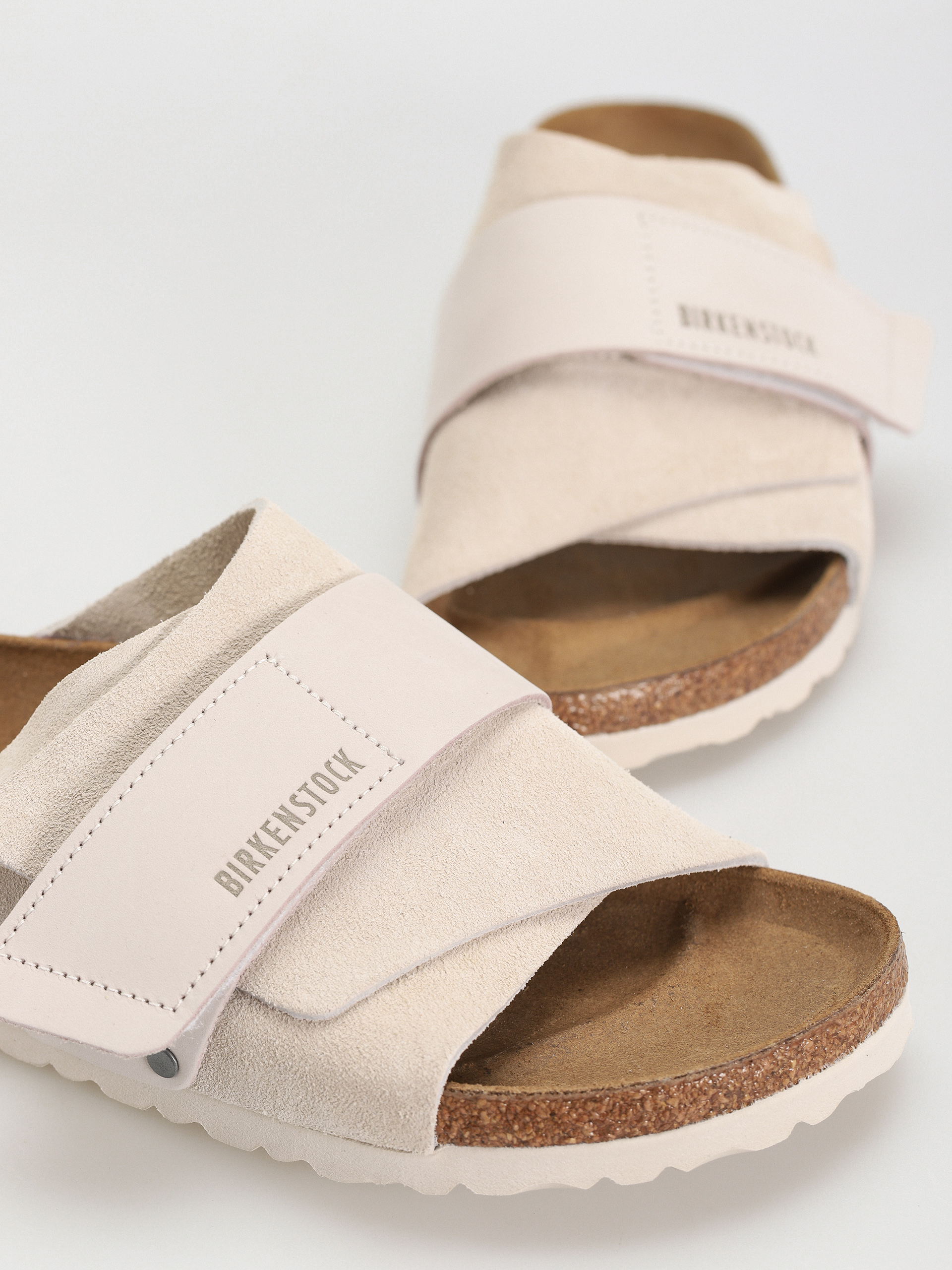 Klapki Birkenstock Kyoto Nubuck Suede Leather Narrow Wmn (antique white)