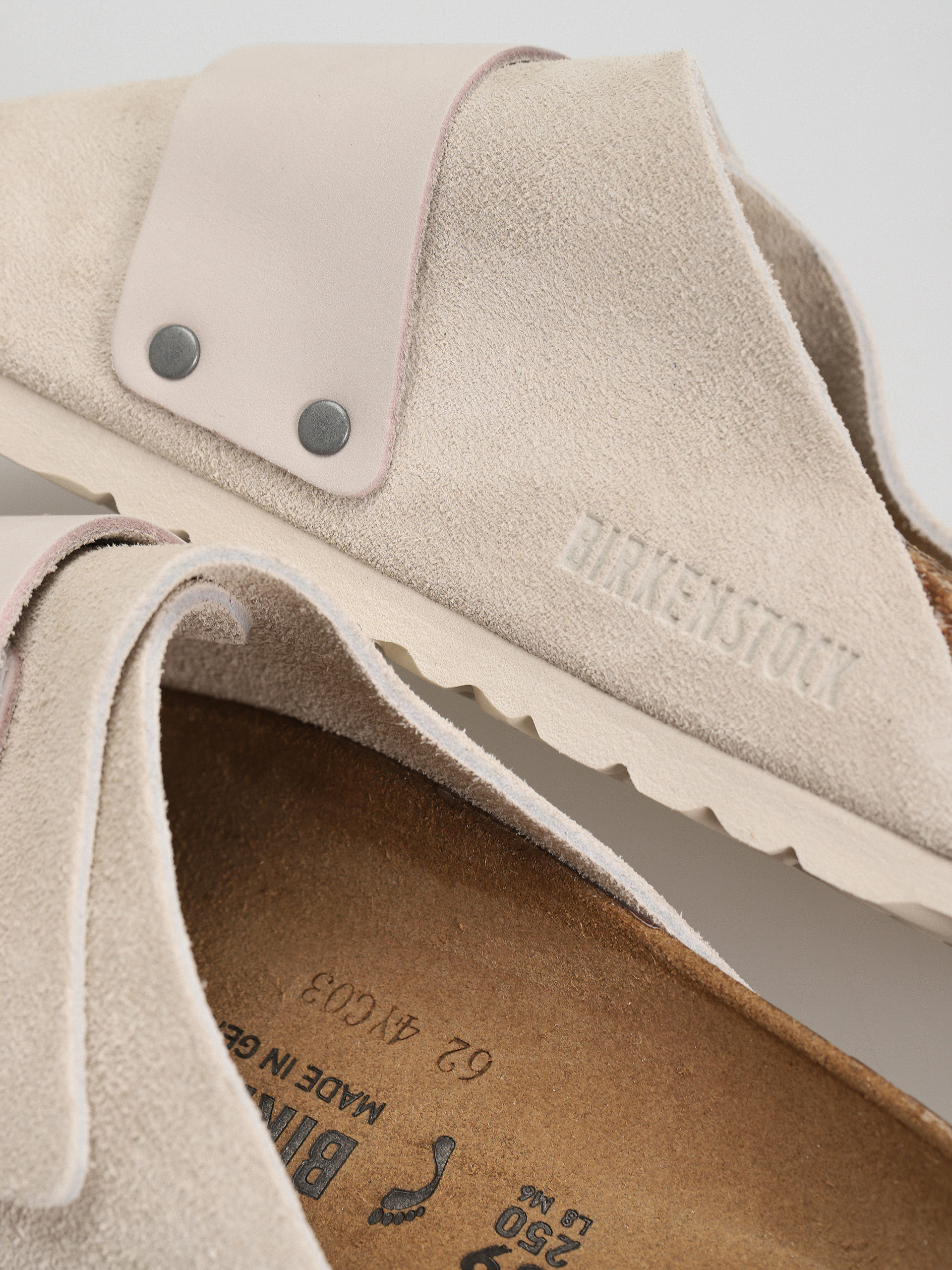 Klapki Birkenstock Kyoto Nubuck Suede Leather Narrow Wmn (antique white)