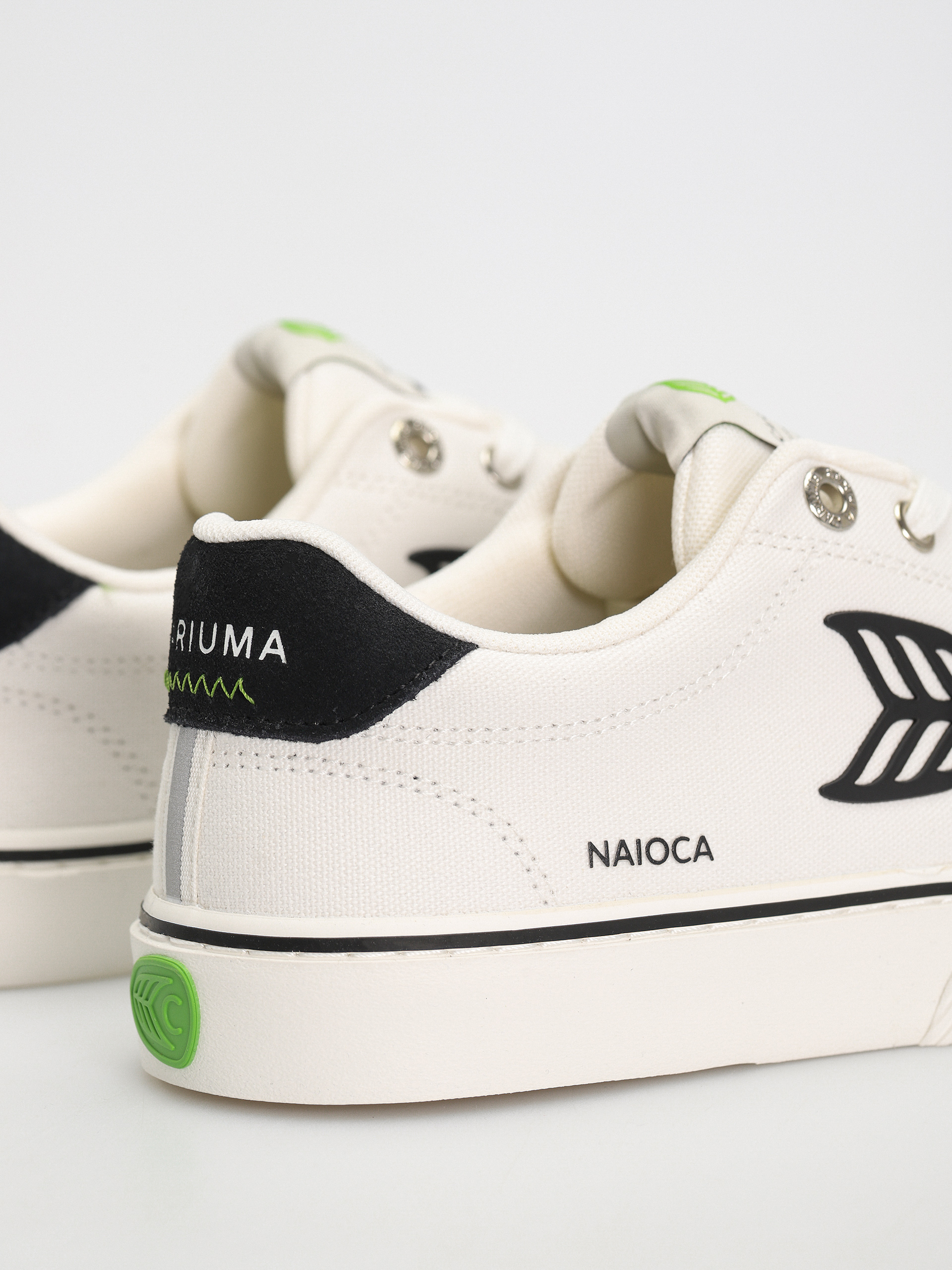 Buty Cariuma Naioca Pro (vintage white/off white/black)