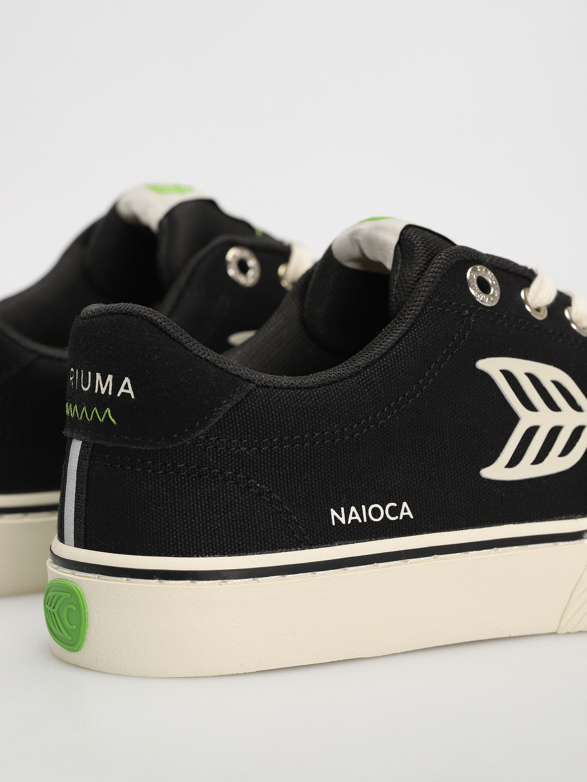 Buty Cariuma Naioca Pro (black/ivory)