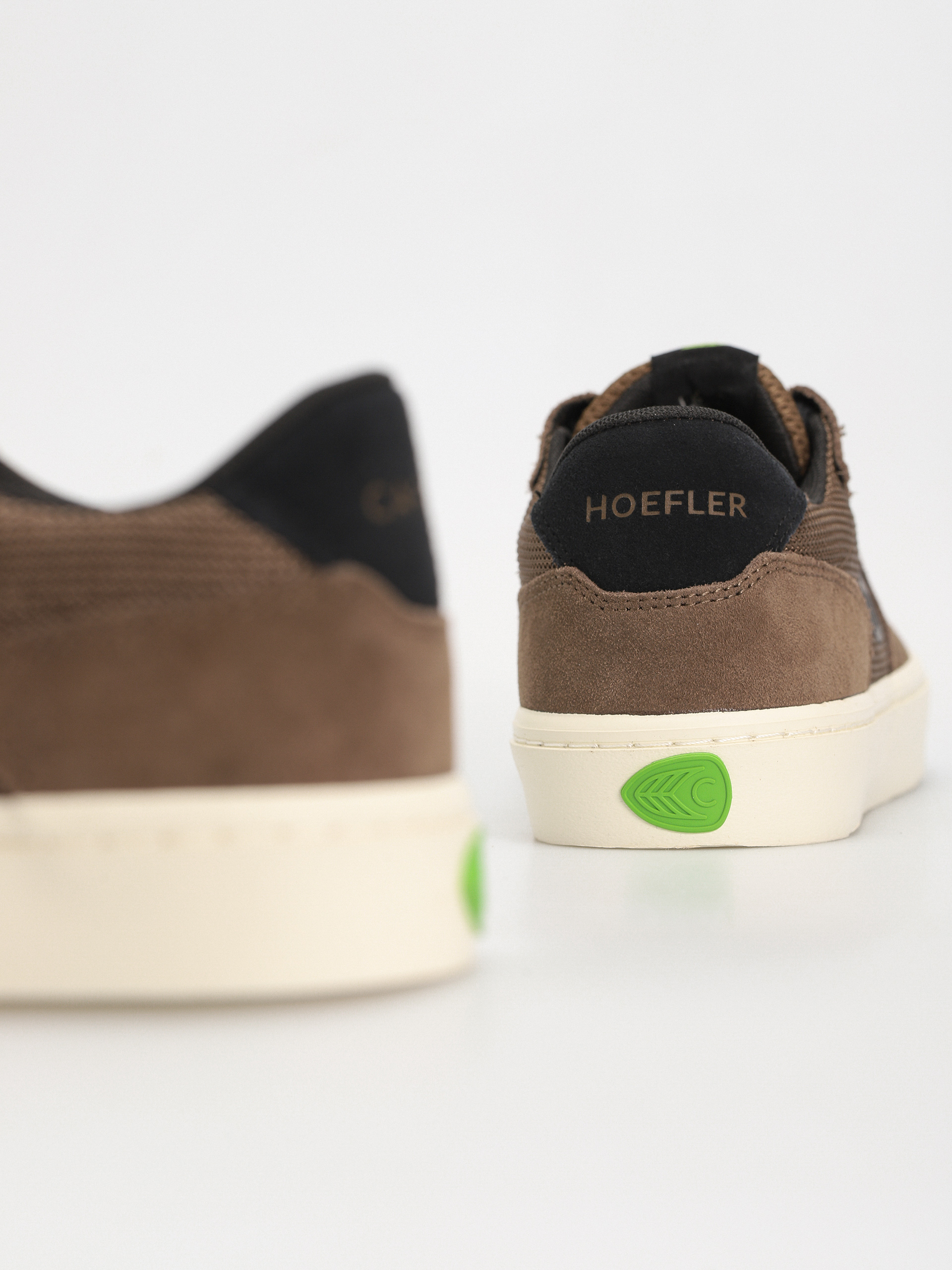 Buty Cariuma T20 Pro (dark khaki/black)