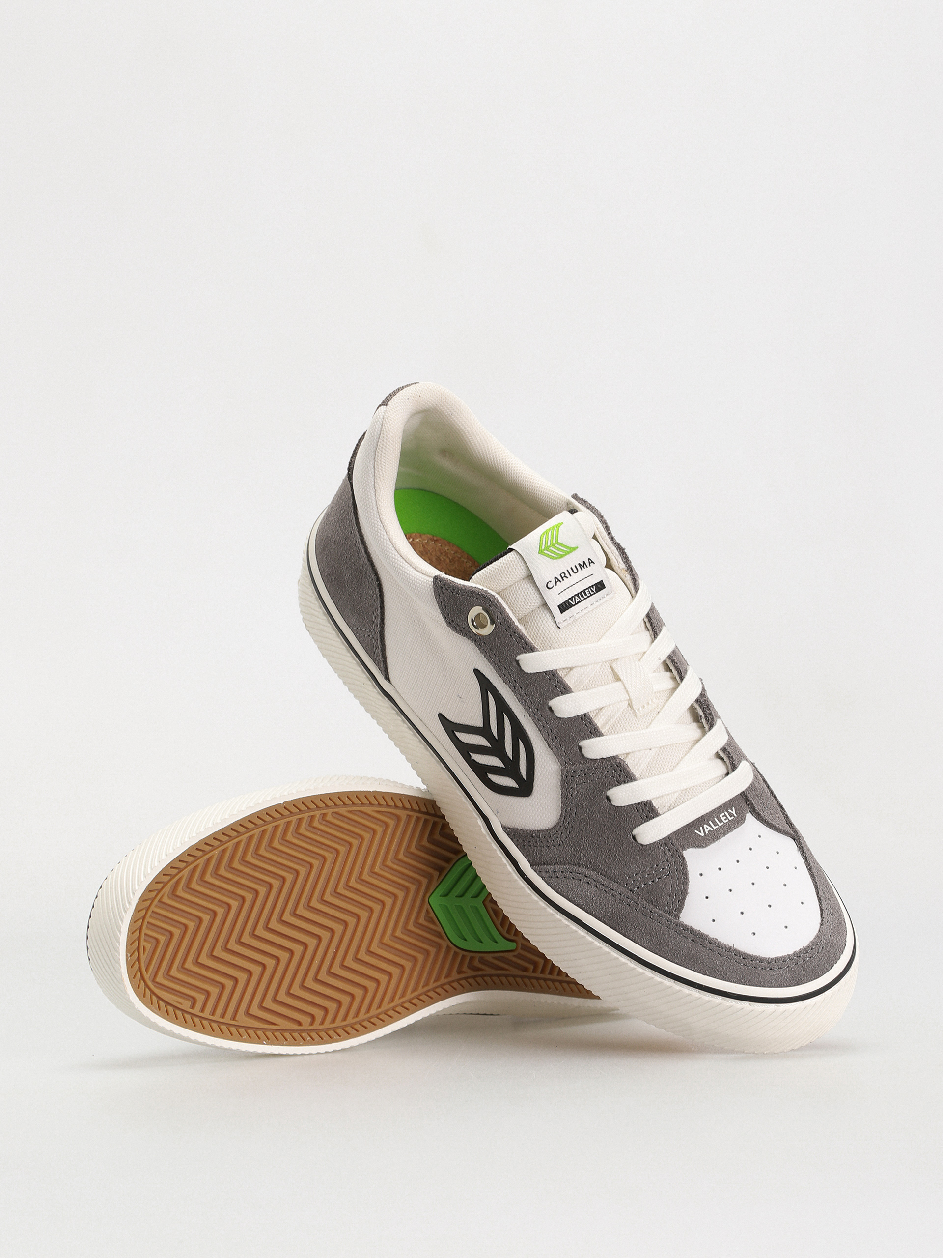 Buty Cariuma Vallely Pro (off white/charcoal grey)