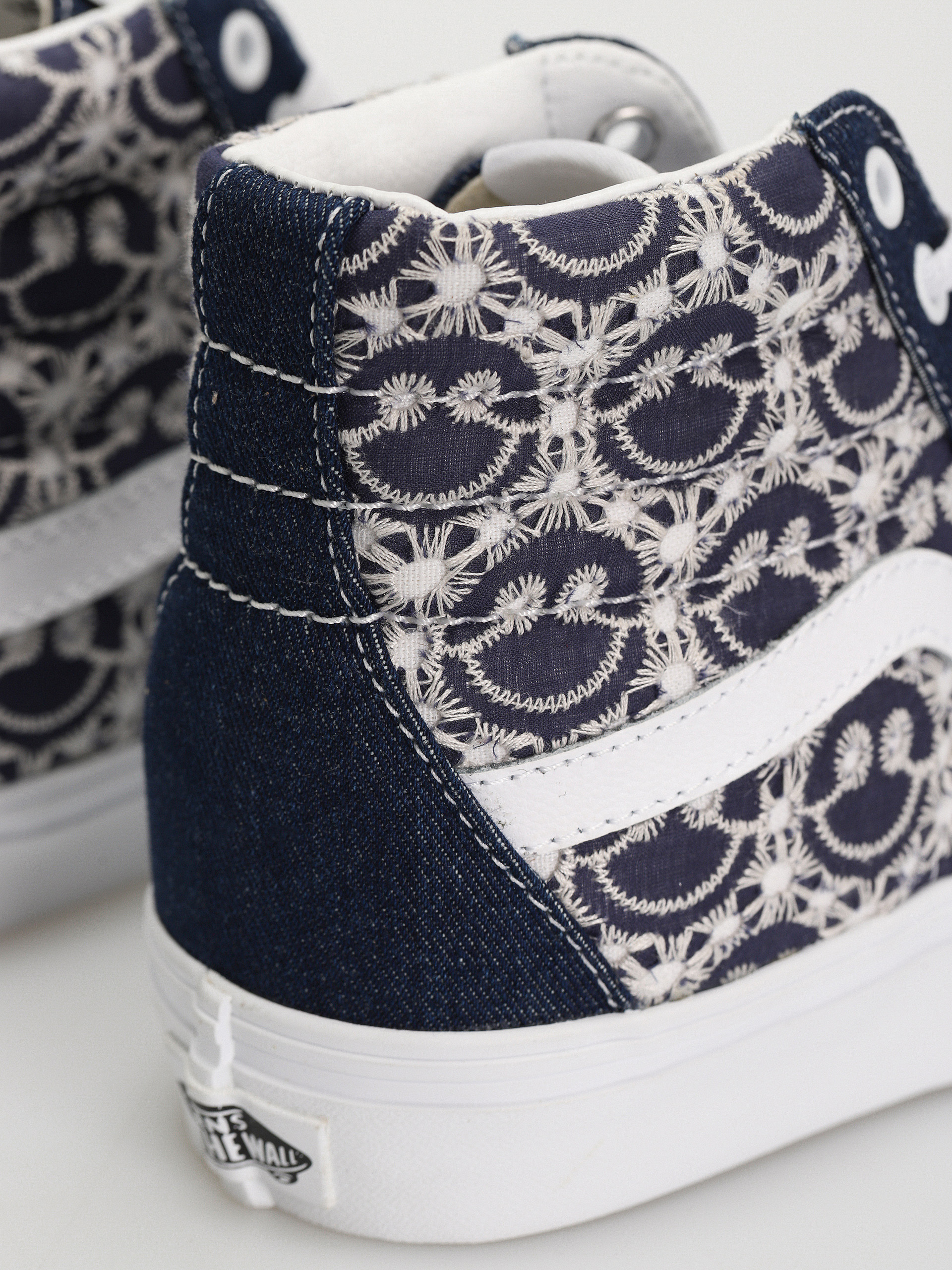 Buty Vans Sk8 Hi (joyful denim navy)