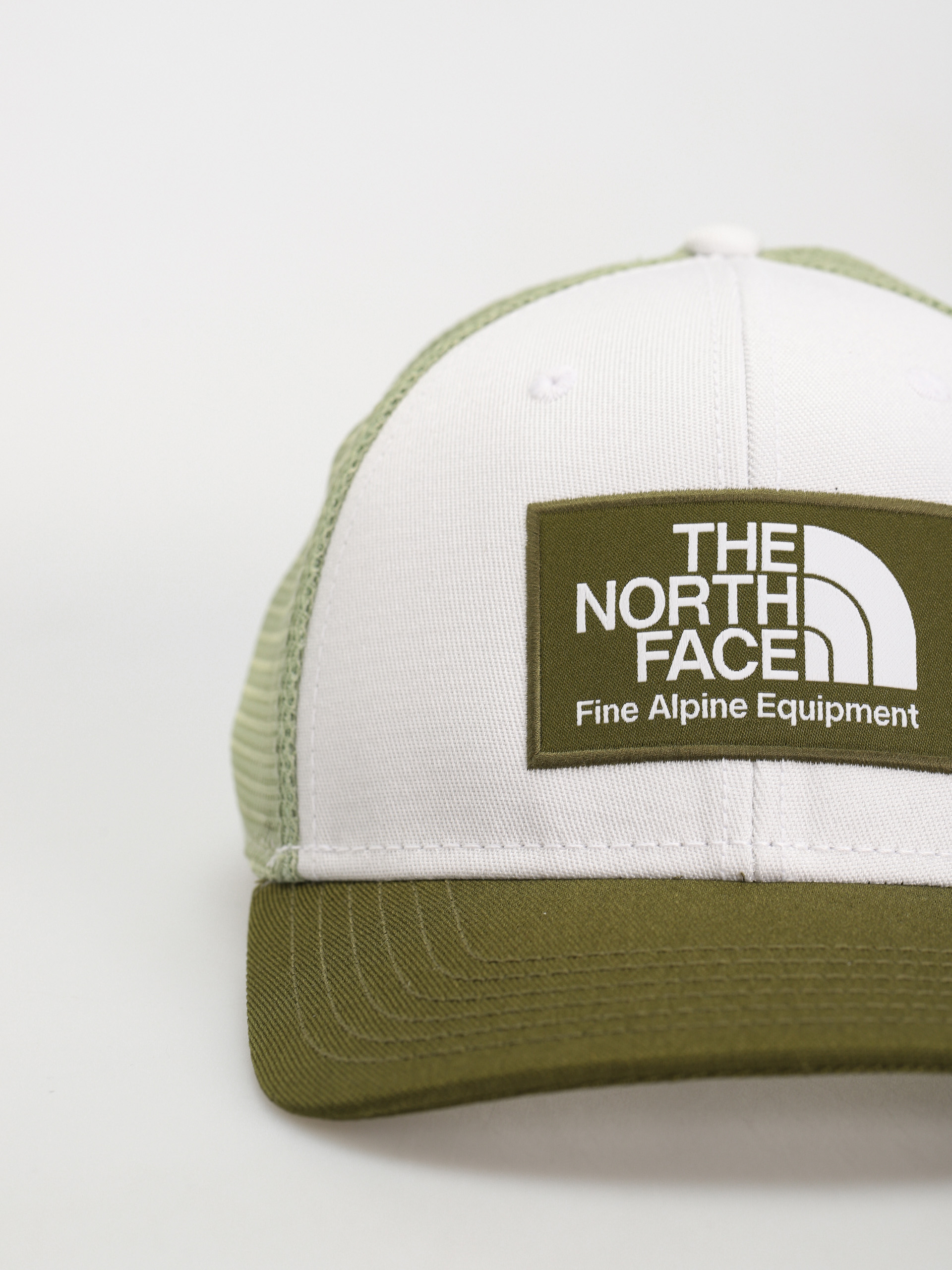 Czapka z daszkiem The North Face Deep Fit Mudder Trucker (forest olive/misty sage)