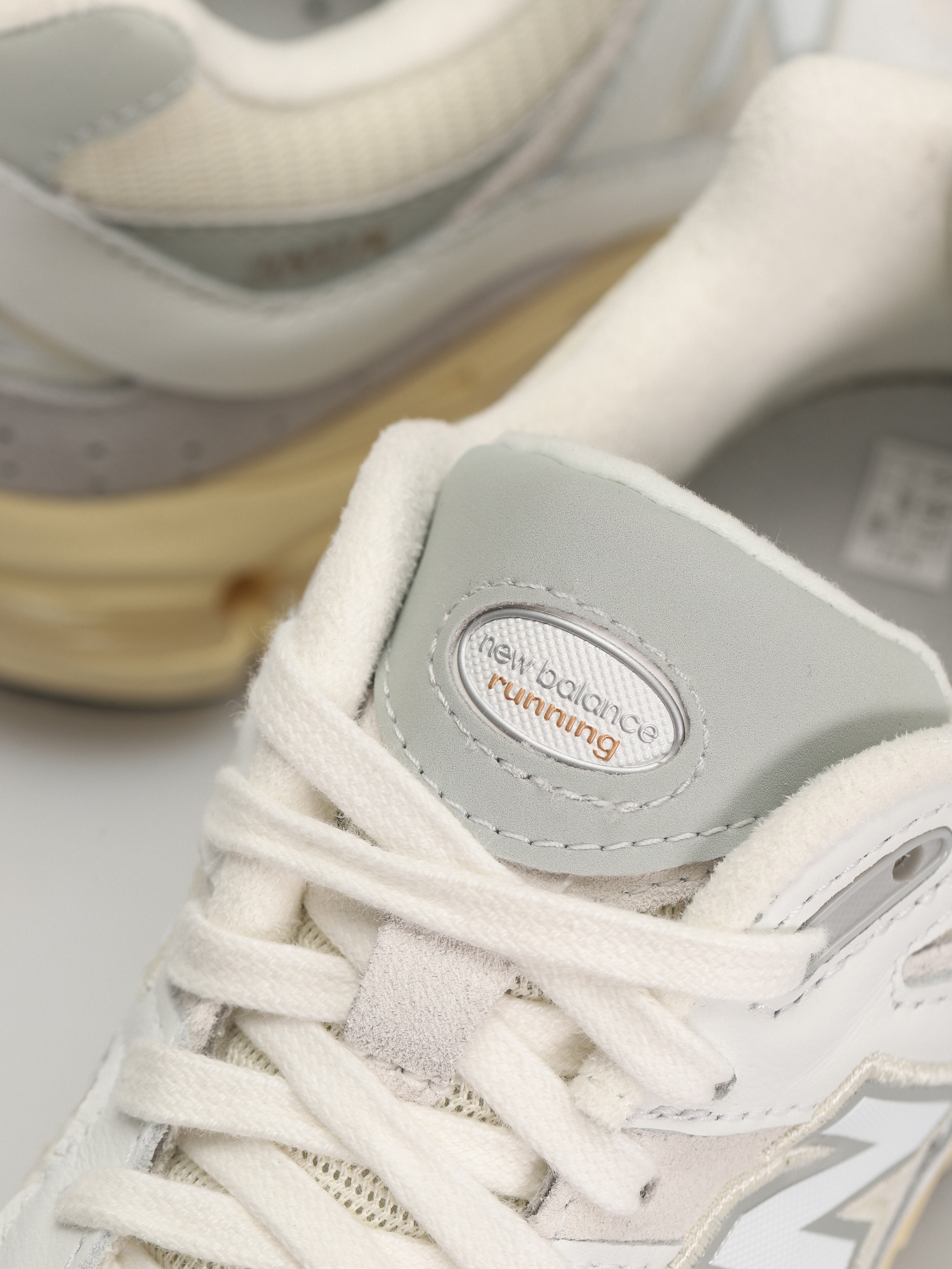 Buty New Balance 2002 (white)