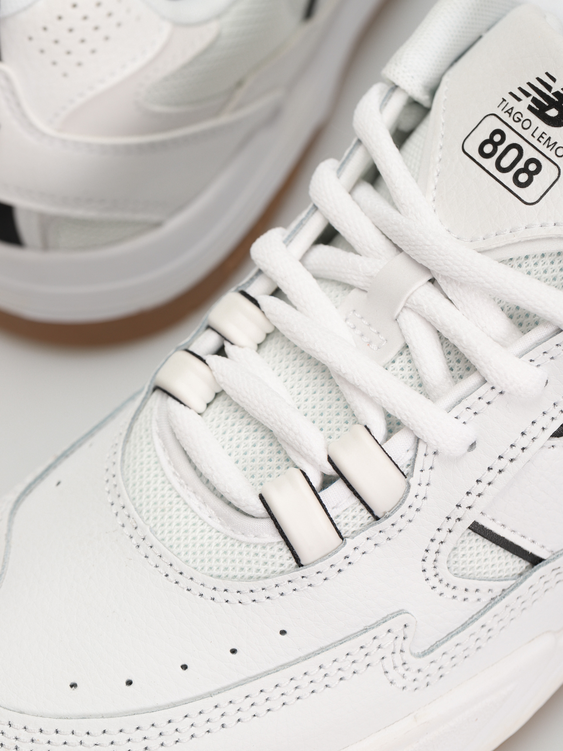 Buty New Balance 808 (white)