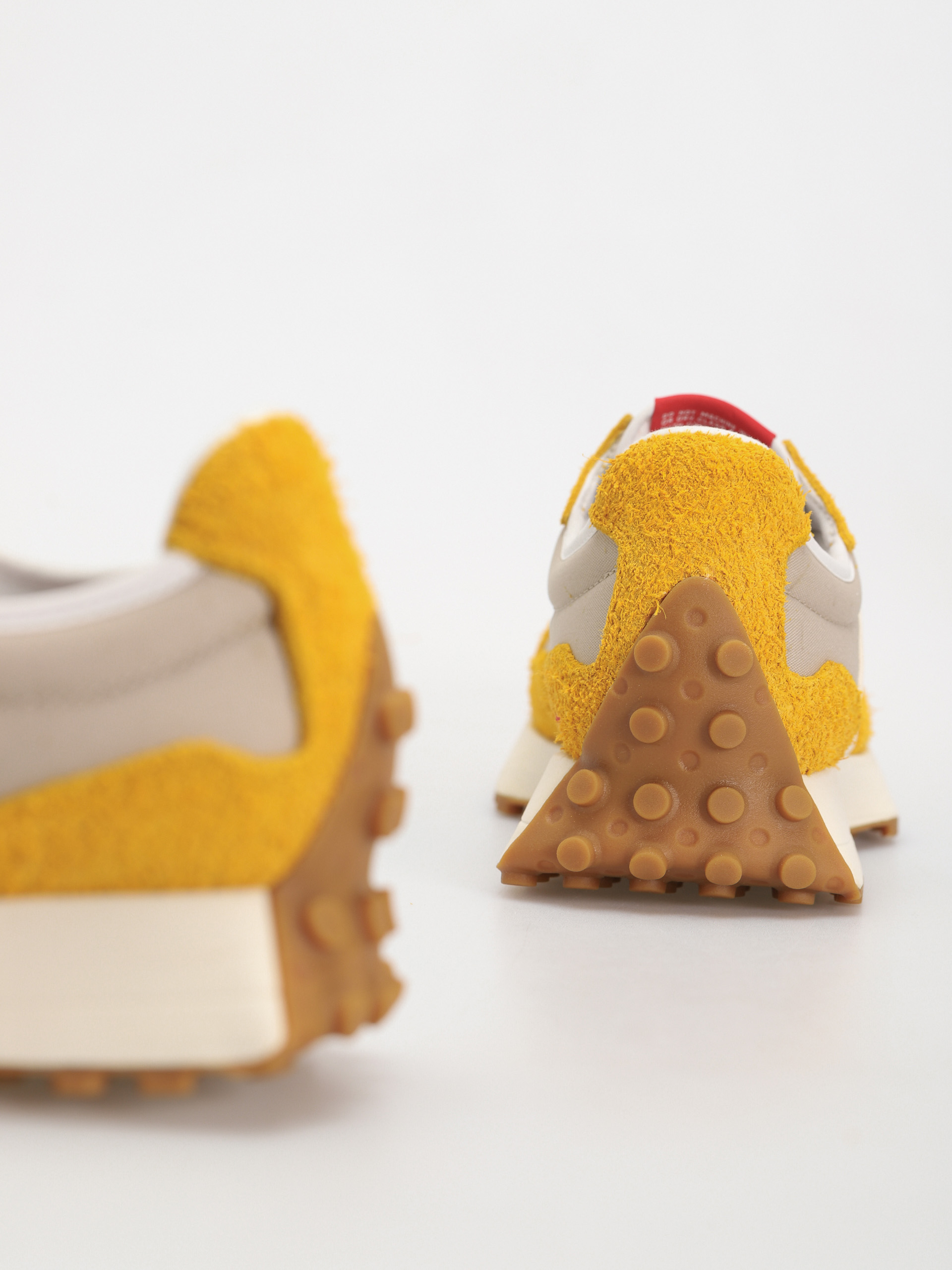 Buty New Balance 327 (varsity gold)