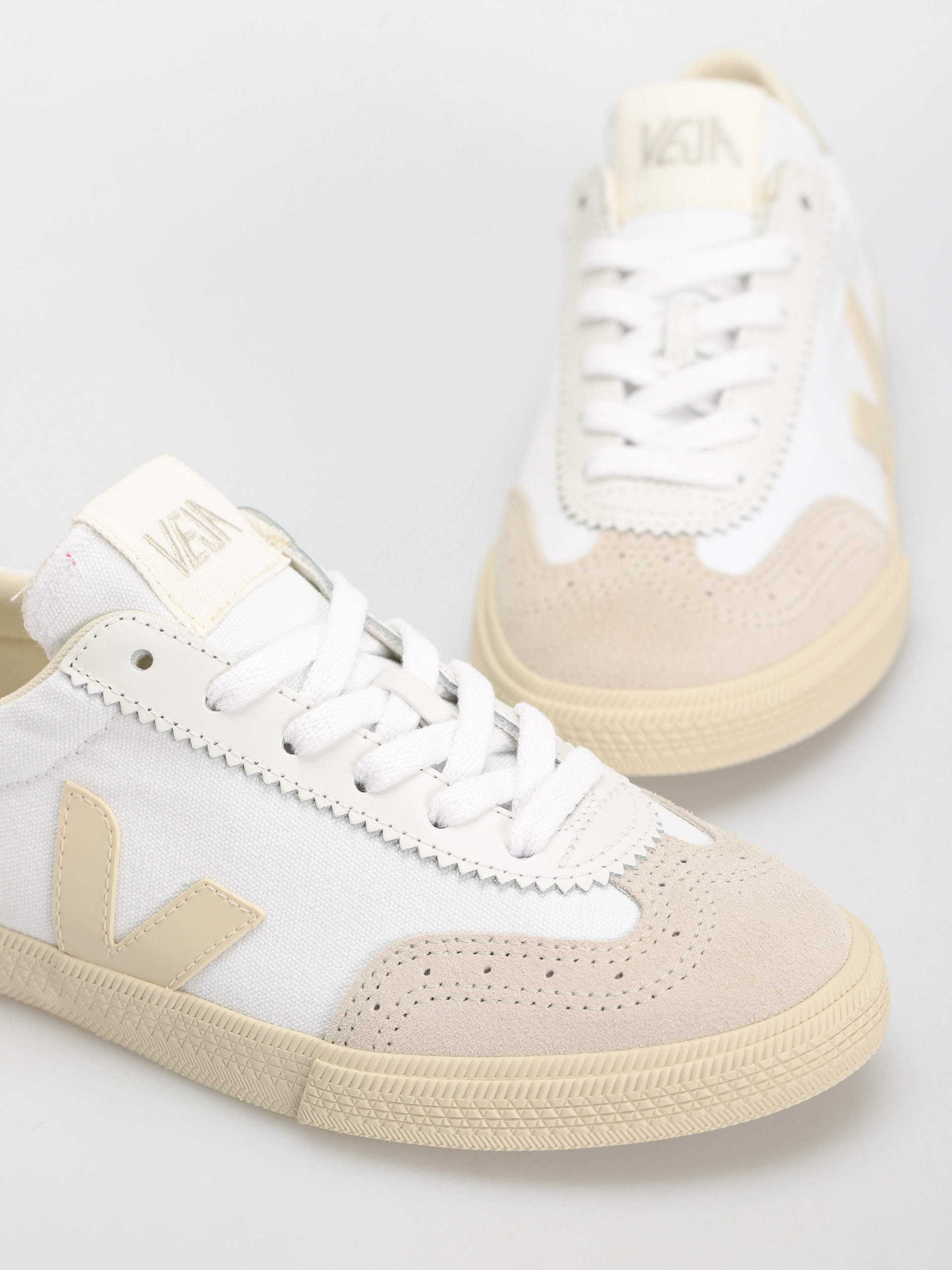 Buty Veja Volley Wmn (white pierre)