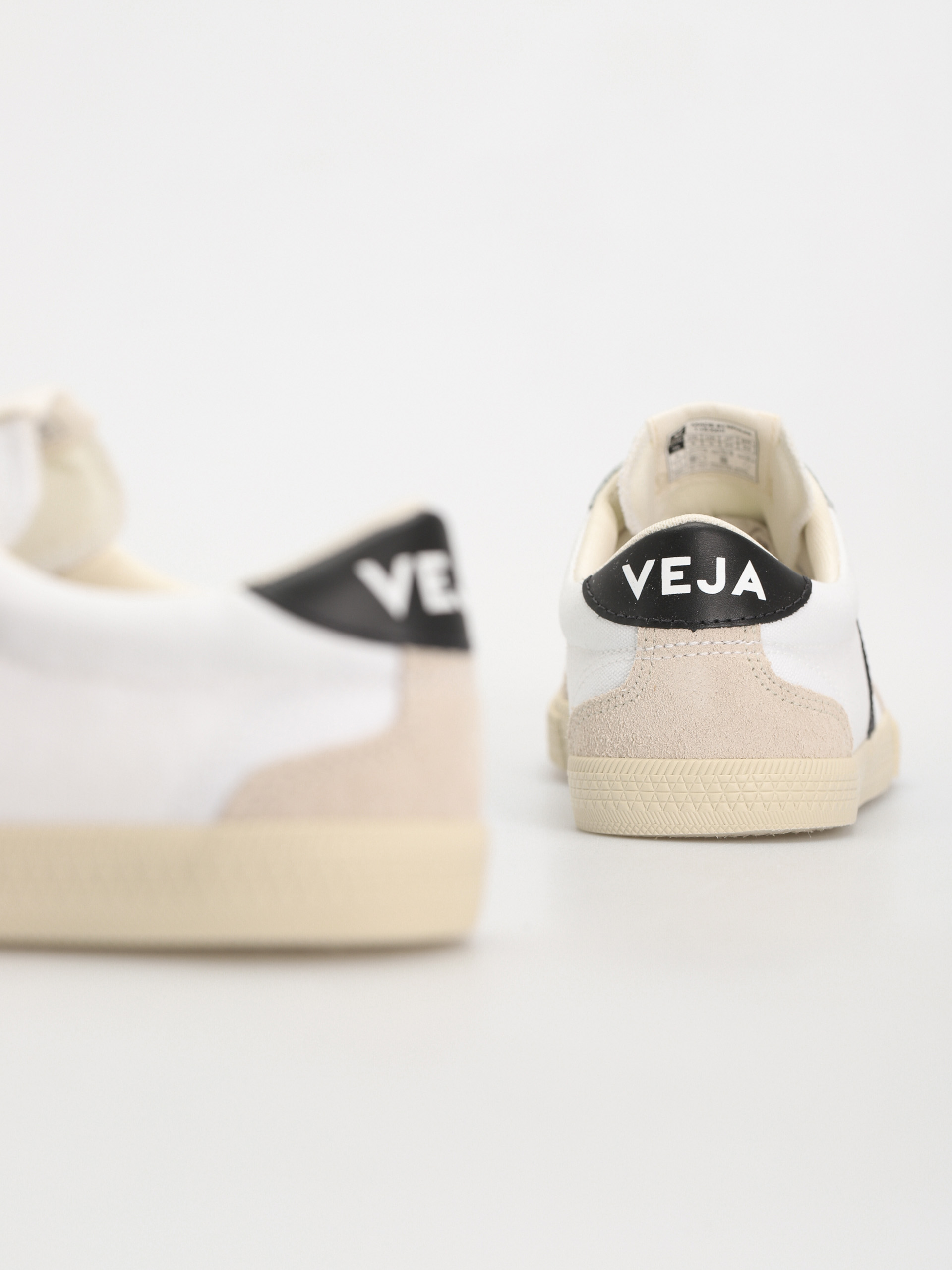 Buty Veja Volley Wmn (white black)