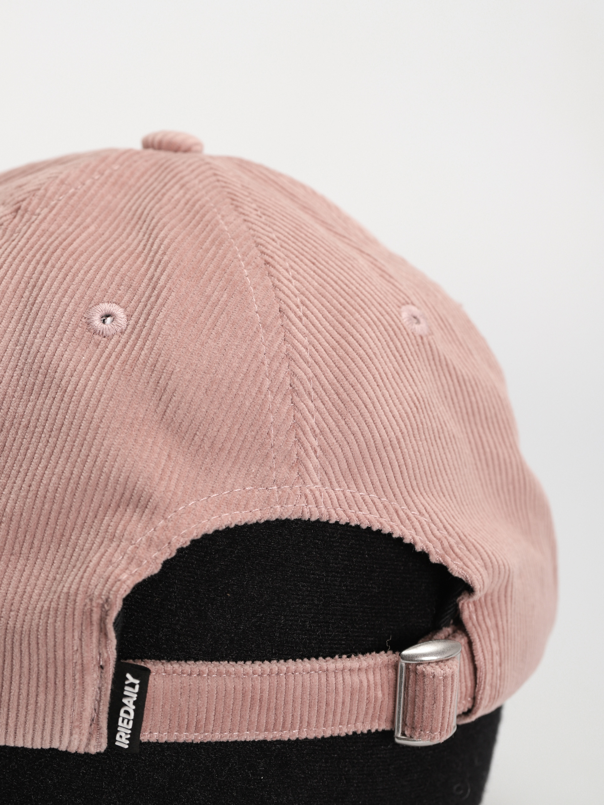 Czapka z daszkiem Iriedaily Corvin Dad (old rose)