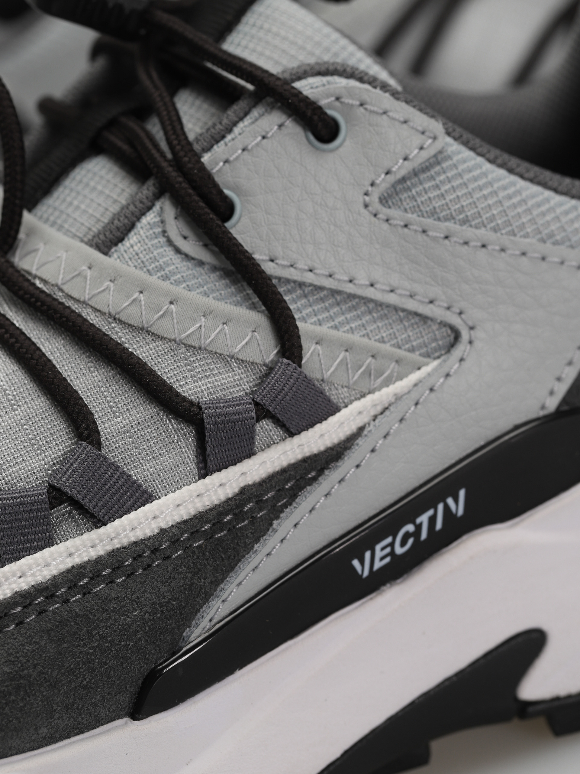 Buty The North Face Vectiv Taraval Tech Wmn (high rise grey/smoked p)