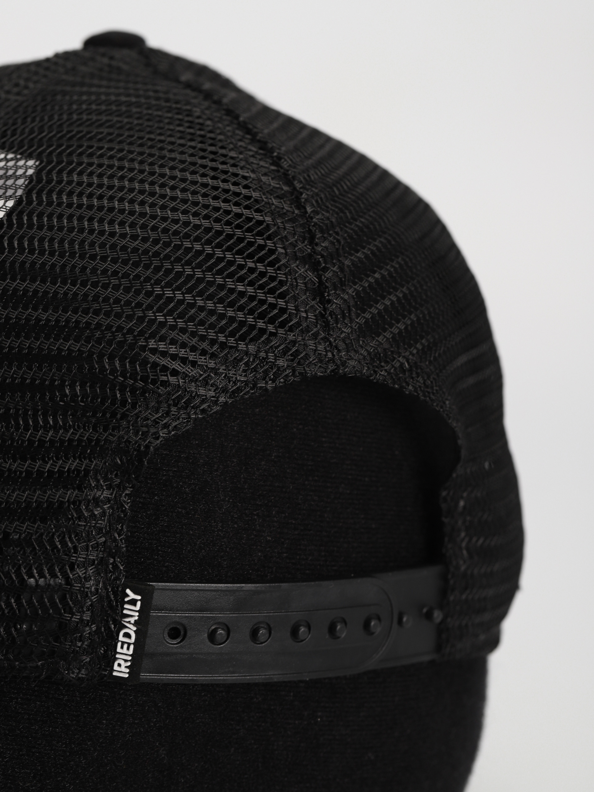 Czapka z daszkiem Iriedaily Daily Flag Meshcap (uni black)