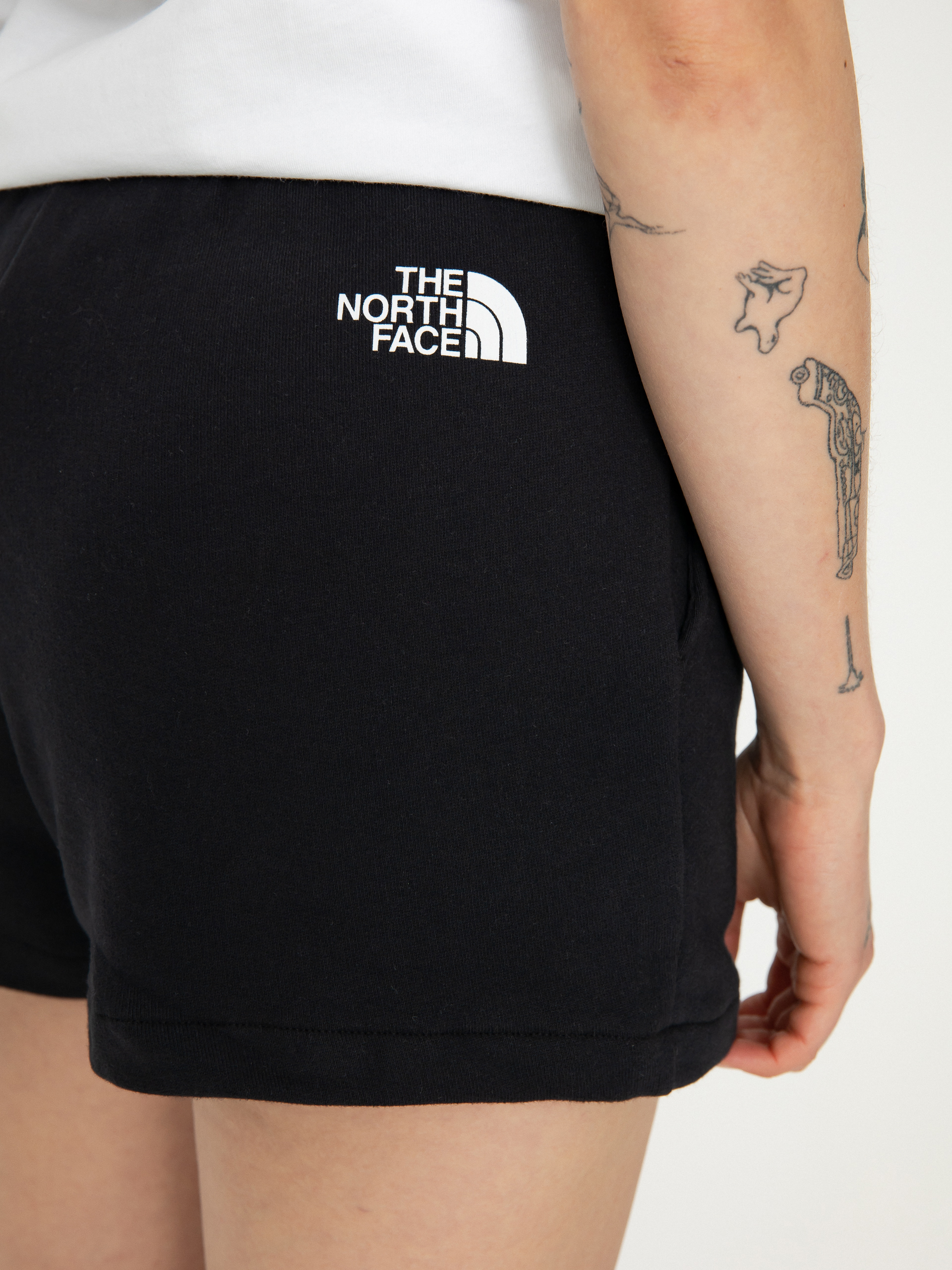 Szorty The North Face Logowear Wmn (tnf black)