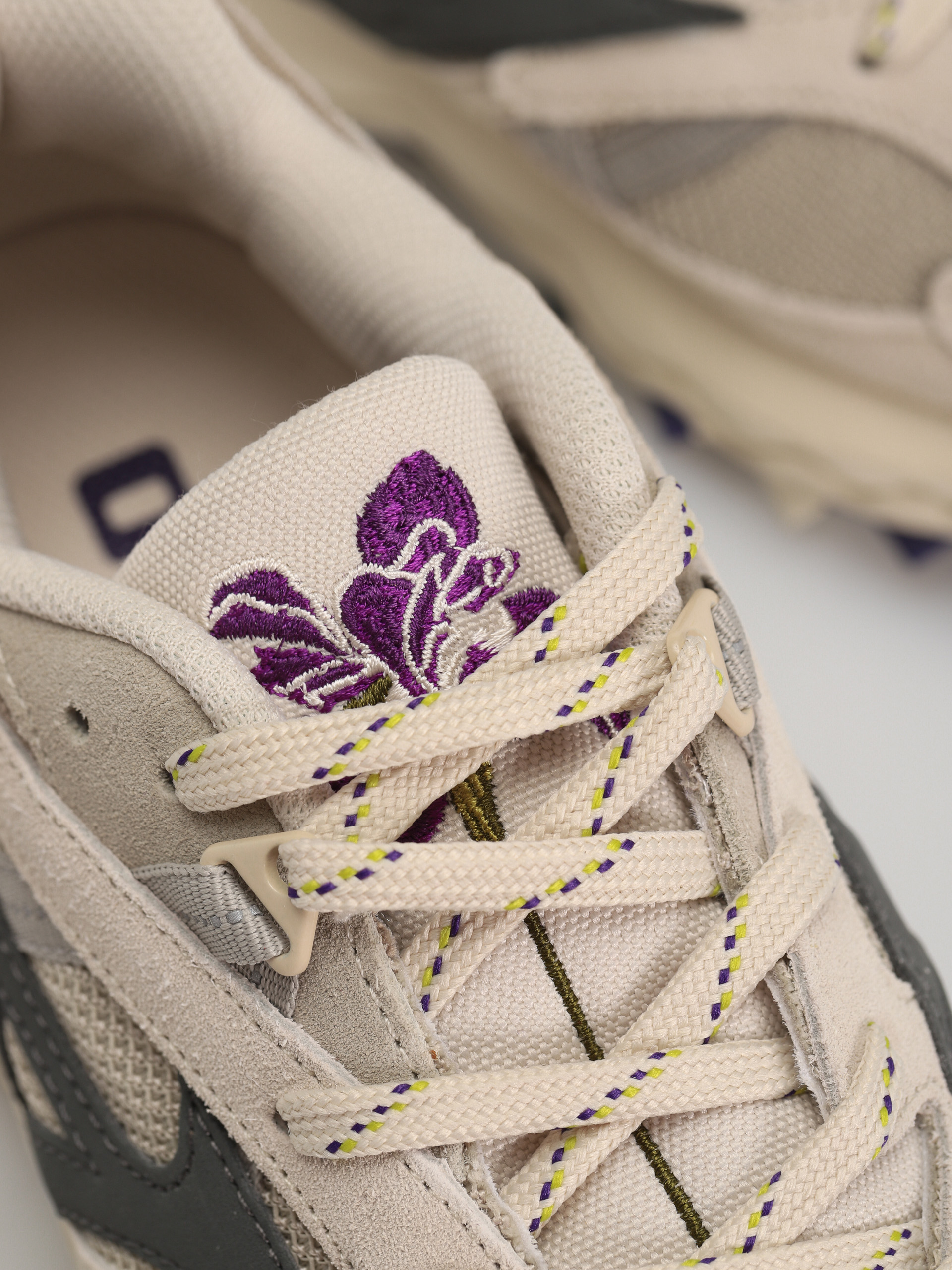 Buty Mizuno Wave Mujin TL (summer sand/dark shadow/yellow plum)