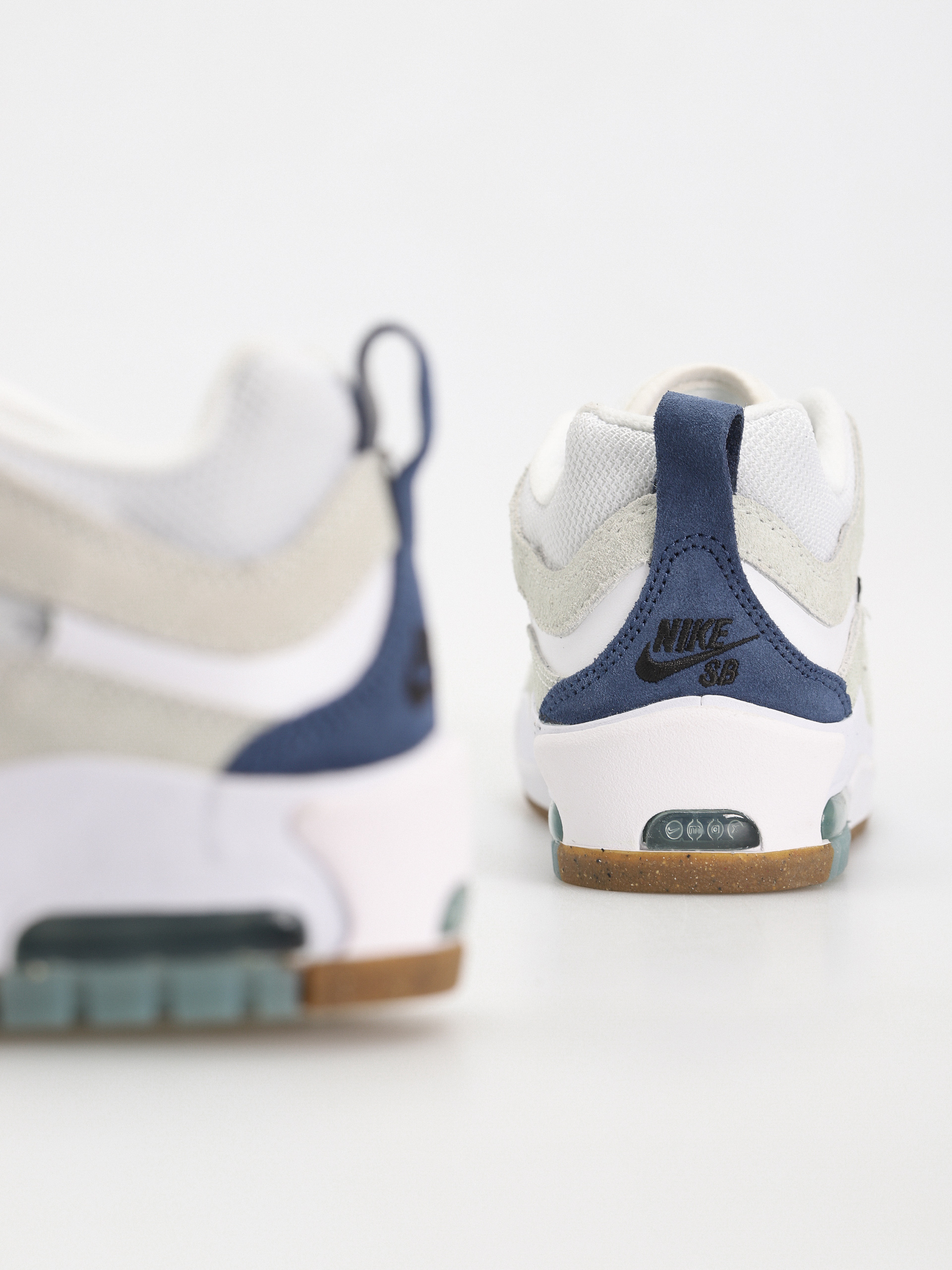 Buty Nike SB Ishod 2 (white/navy summit white black)