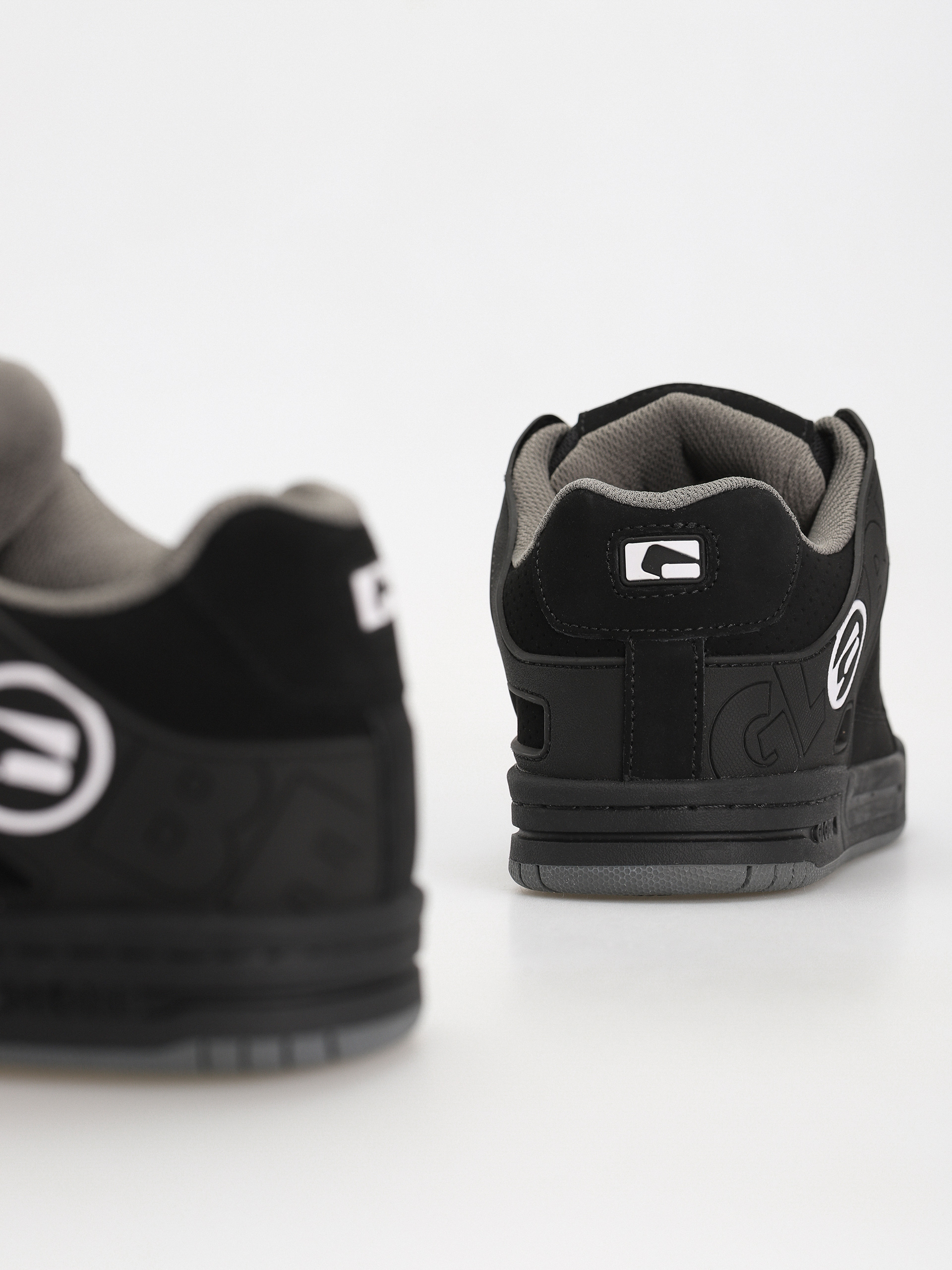 Buty Globe Tilt (black/black tpr)