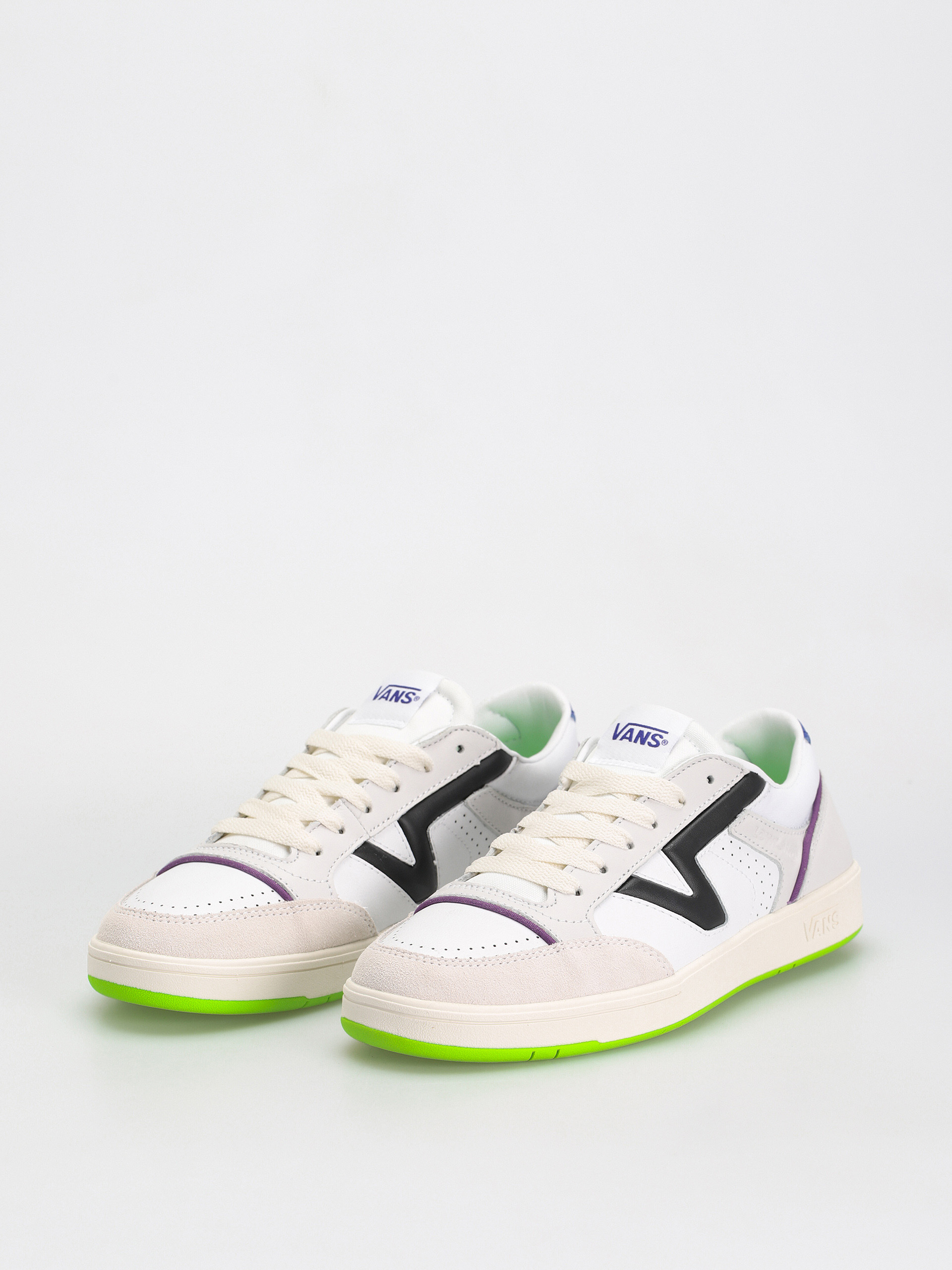 Buty Vans Lowland Cc Jmp R (multi sport true white/multi)