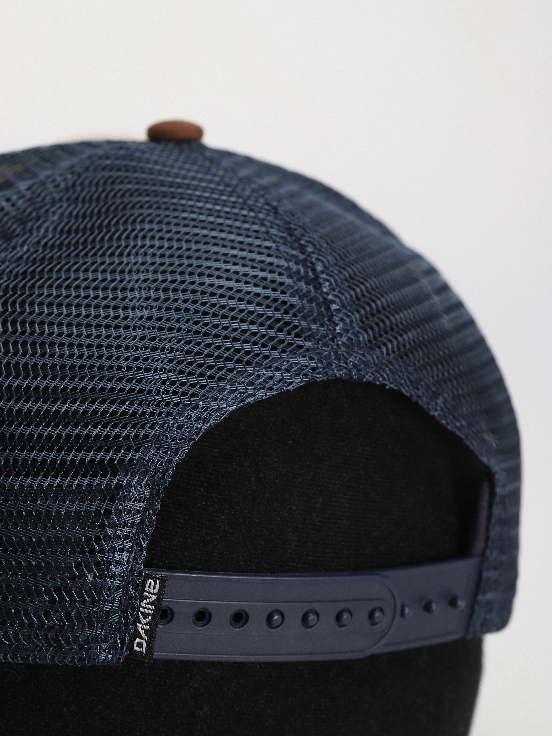 Czapka z daszkiem Dakine All Sports Lx Trucker (white/rubber)