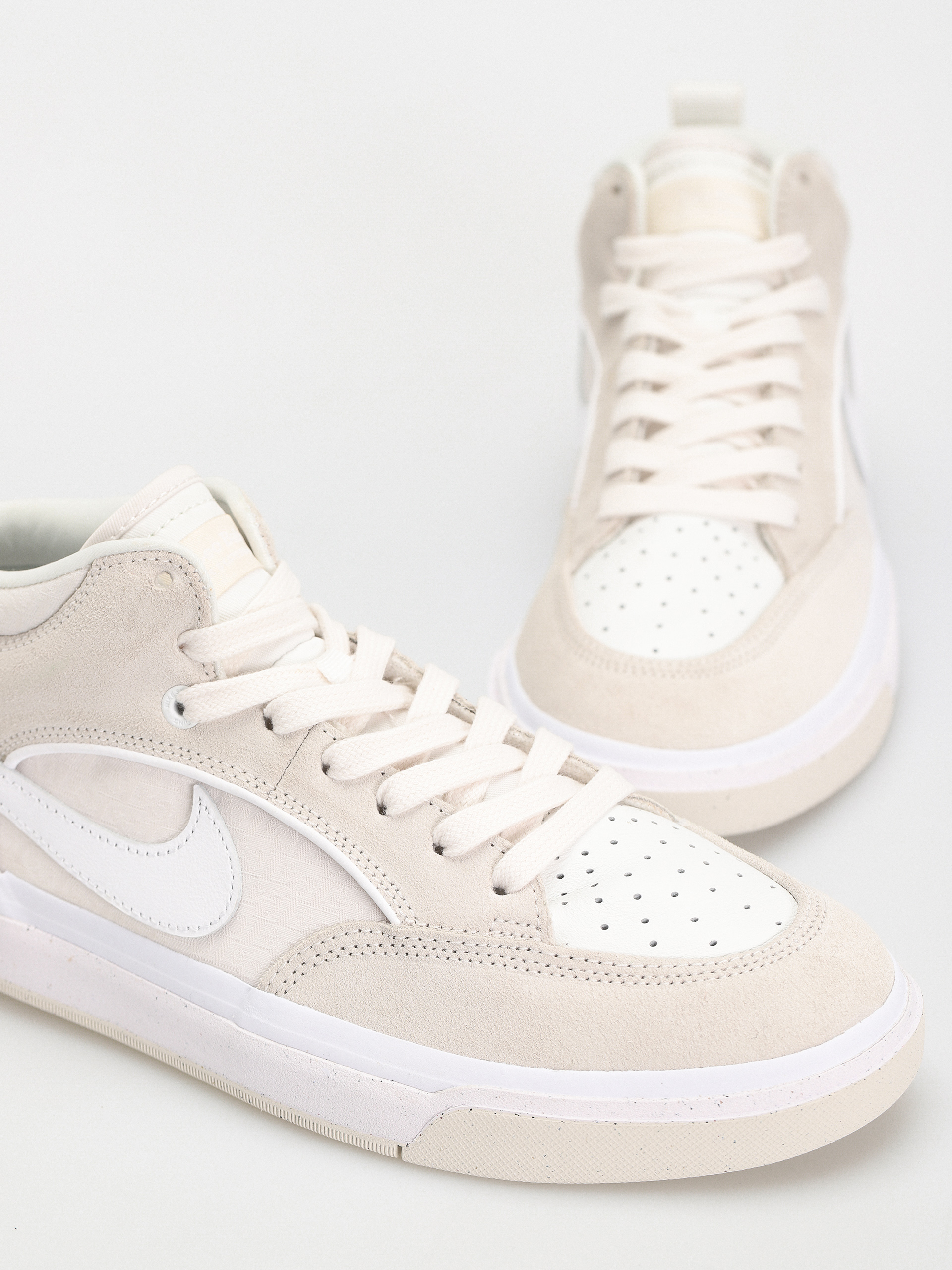 Buty Nike SB React Leo (phantom/white summit white phantom)